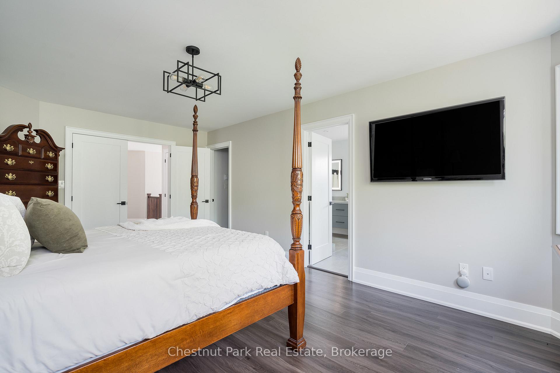 Photo 24 of 13 Brooke Avenue, Collingwood — HOMEH