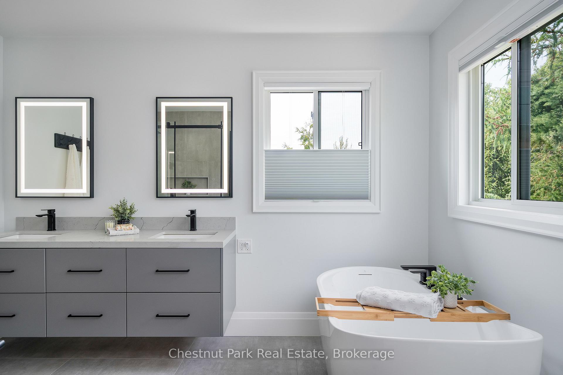 Photo 25 of 13 Brooke Avenue, Collingwood — HOMEH
