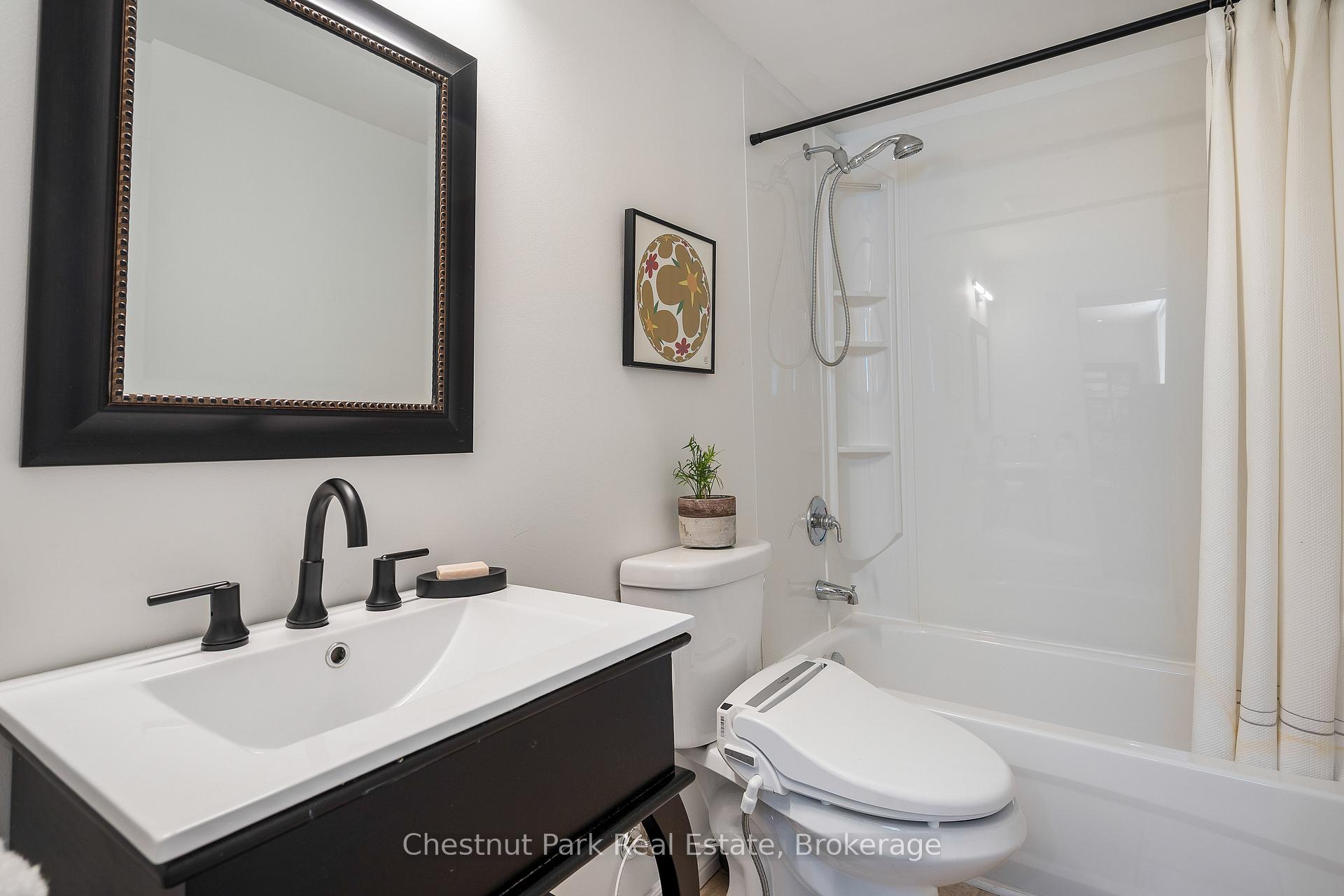 Photo 41 of 13 Brooke Avenue, Collingwood — HOMEH
