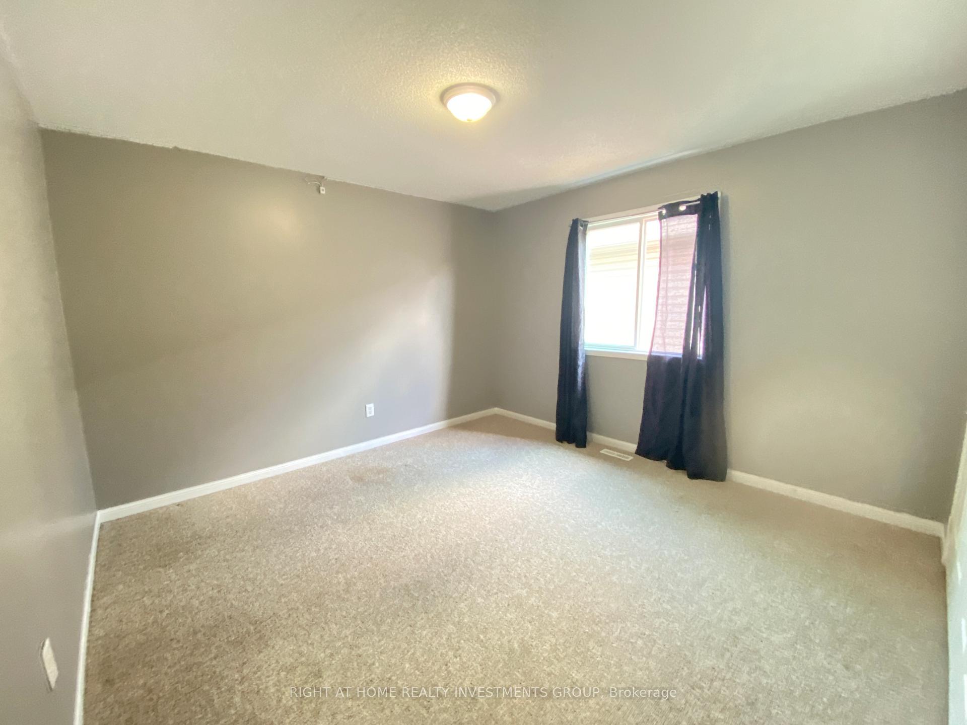 Photo 10 of Unit A-, 335 Edgehill Drive, Barrie, Edgehill Drive — HOMEH