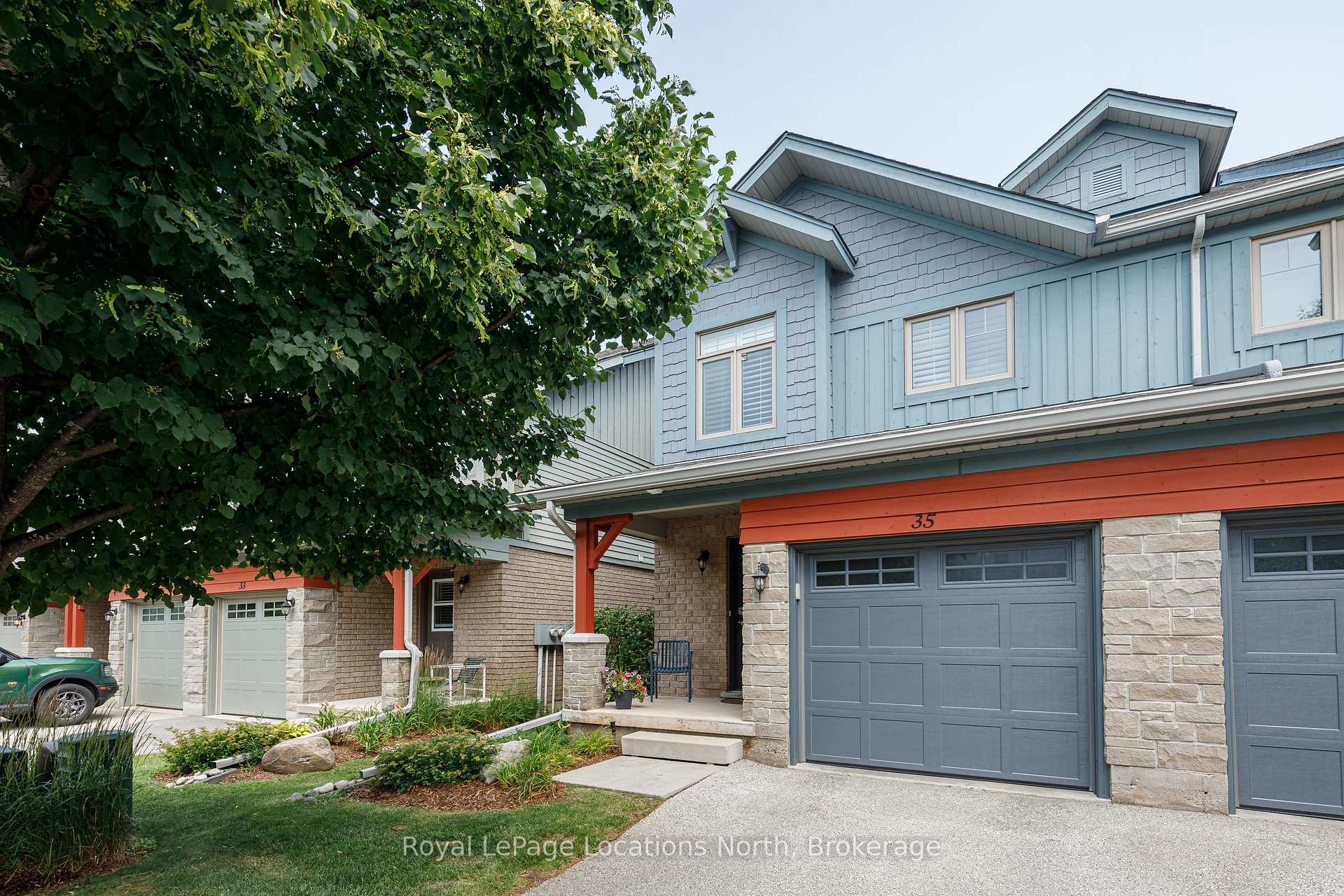Photo 1 of 35 Silver Glen Boulevard, Collingwood — HOMEH