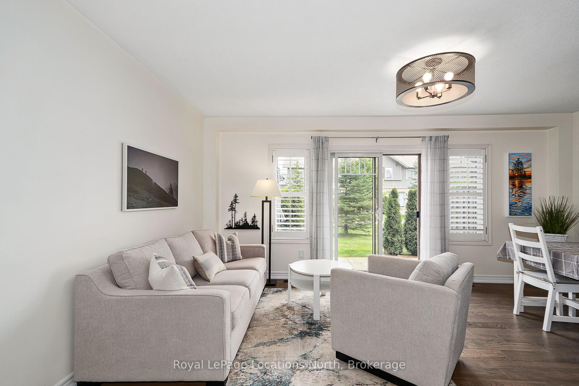 Photo 3 of 35 Silver Glen Boulevard, Collingwood — HOMEH