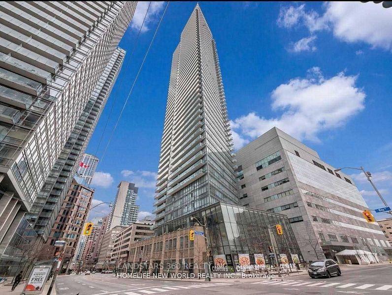 Front of Unit 2509, 832 Bay Street