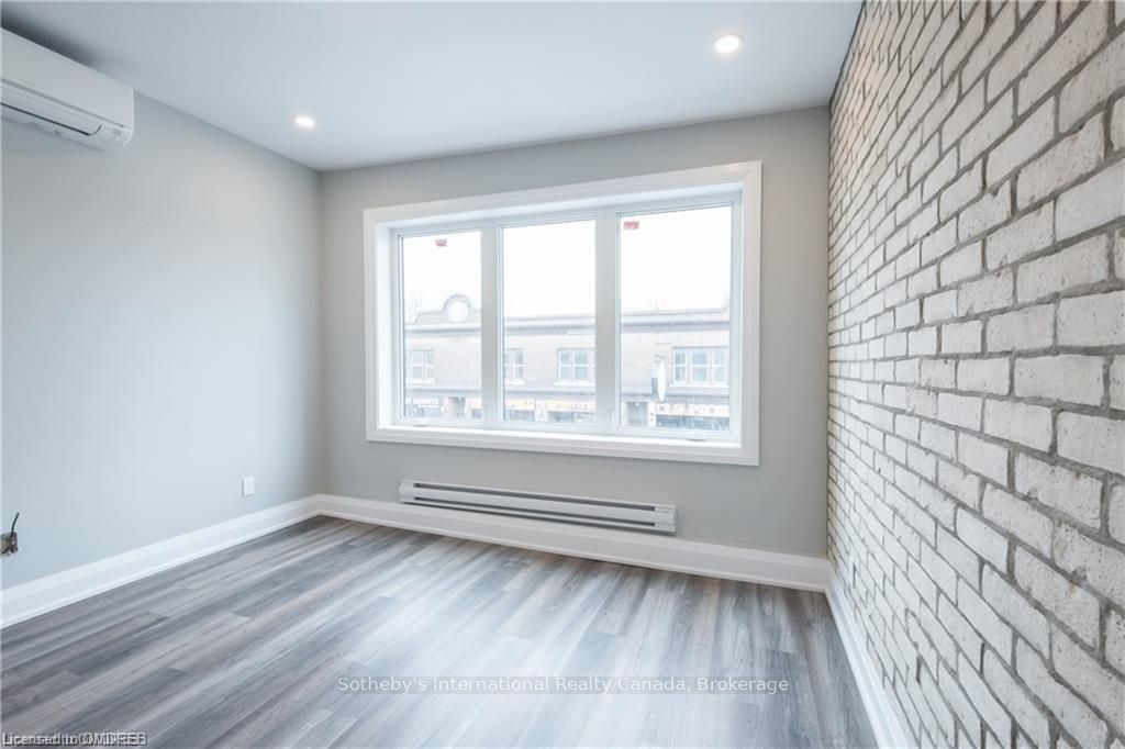 Photo 2 of 303 Barton Street E, Hamilton, Landsdale — HOMEH
