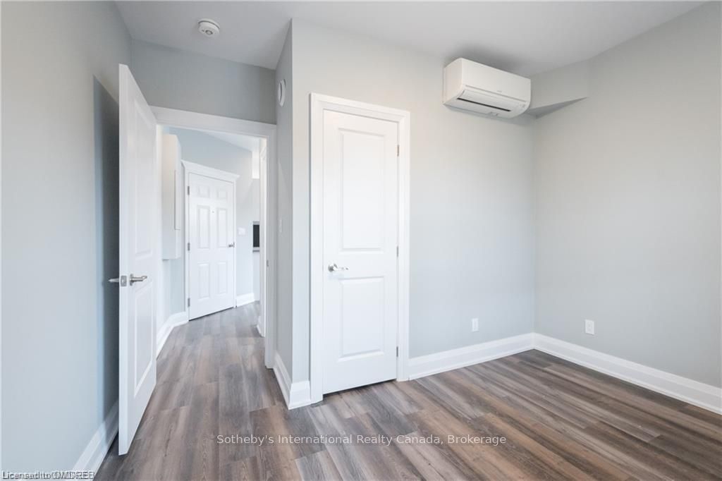 Photo 8 of 303 Barton Street E, Hamilton, Landsdale — HOMEH