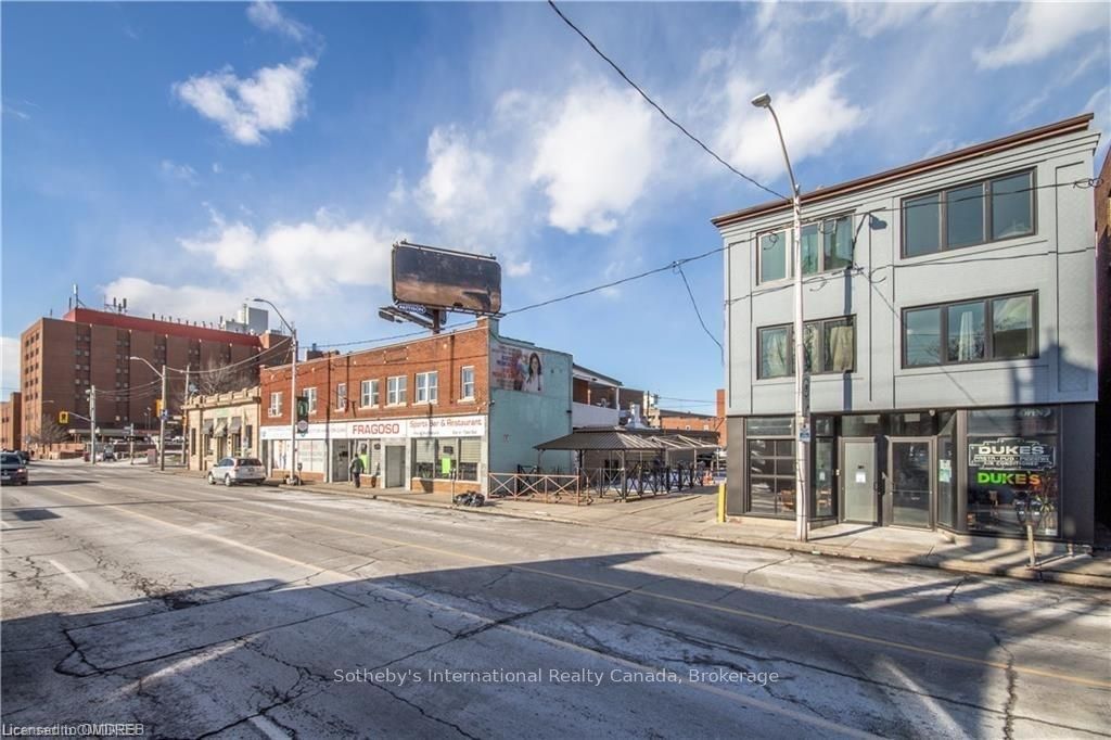 Photo 14 of 303 Barton Street E, Hamilton, Landsdale — HOMEH