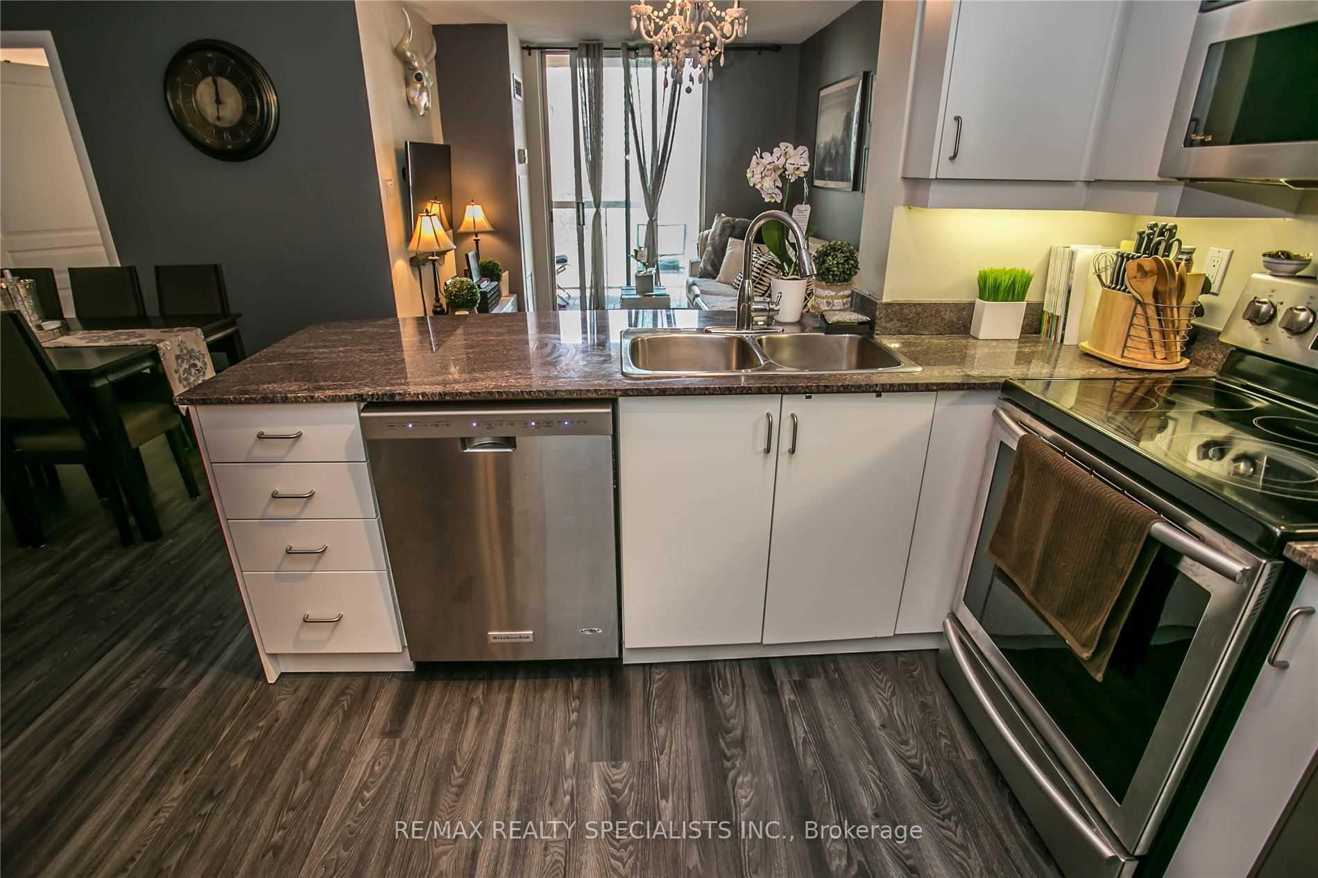Photo 12 of Unit 607, 323 Richmond Street, Toronto, Moss Park — HOMEH