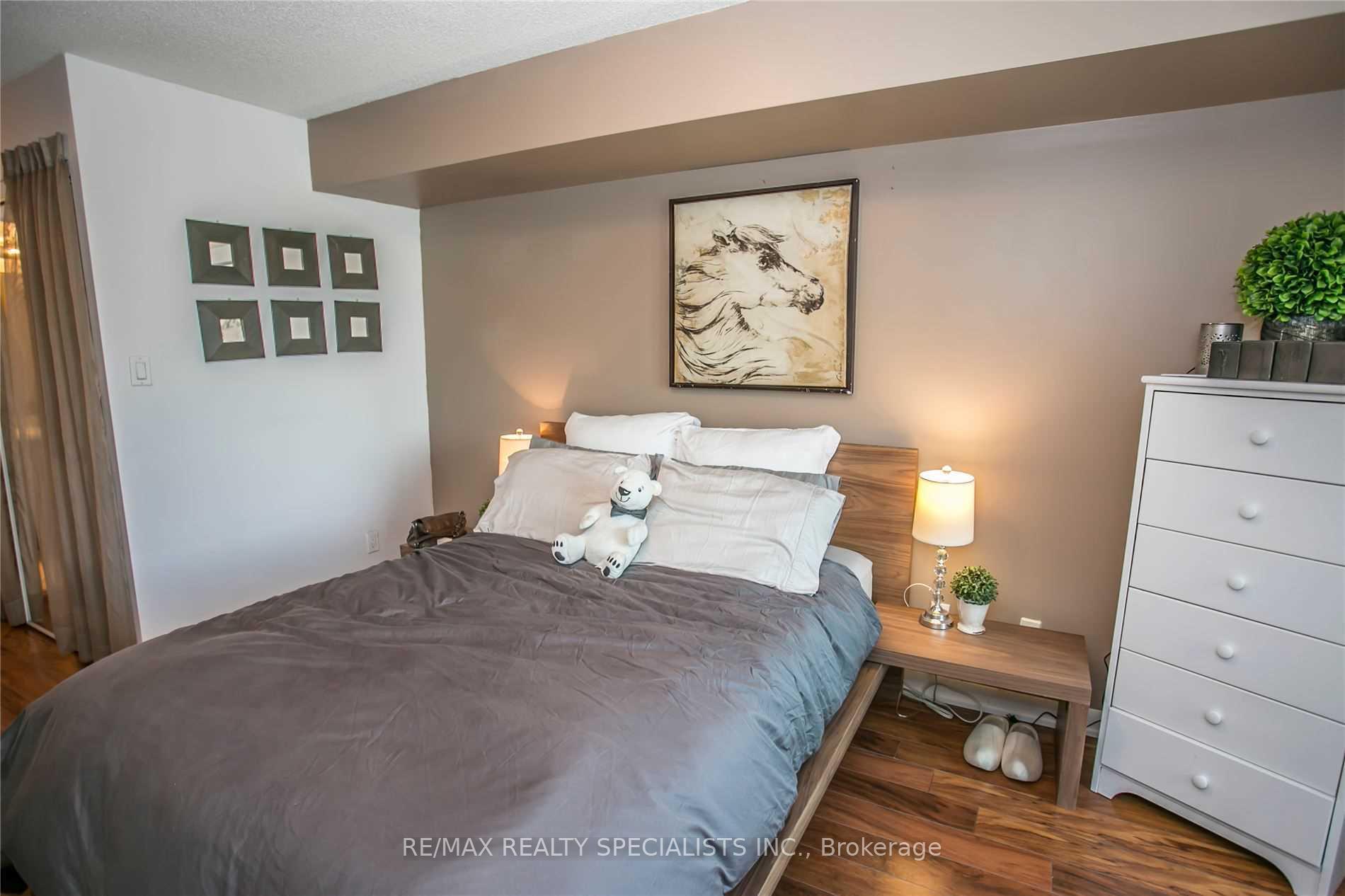 Photo 23 of Unit 607, 323 Richmond Street, Toronto, Moss Park — HOMEH