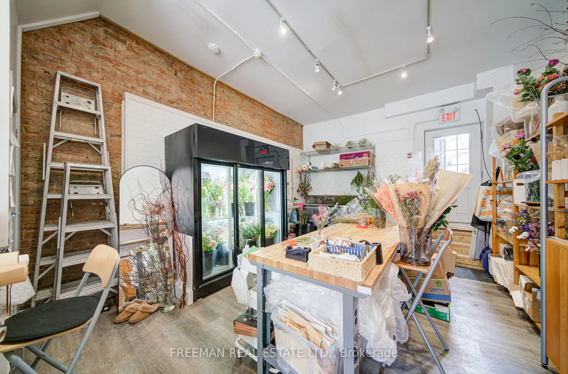 Photo 5 of 970 Bathurst Street, Toronto, The Annex — HOMEH