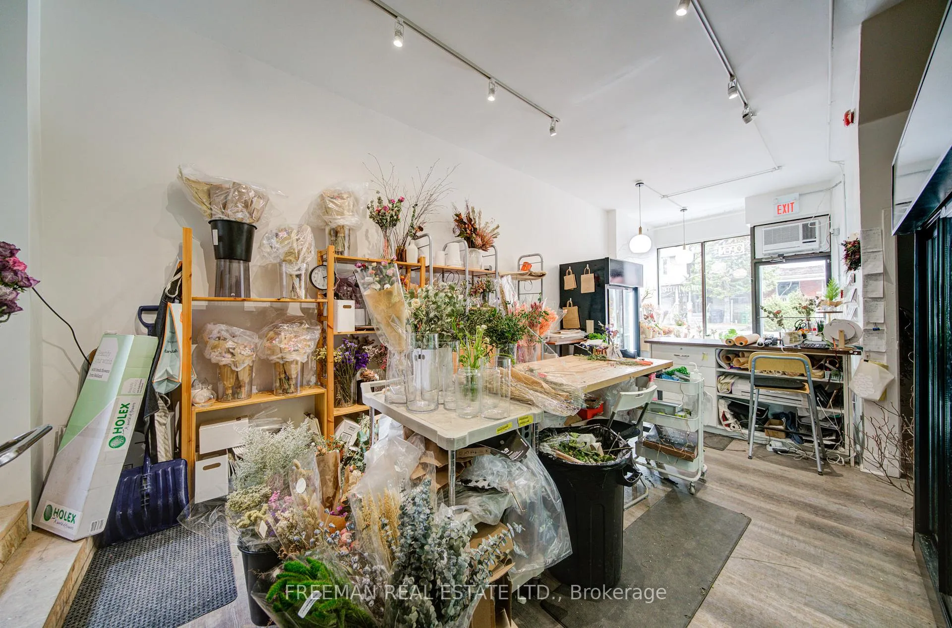 Photo 7 of 970 Bathurst Street, Toronto, The Annex — HOMEH