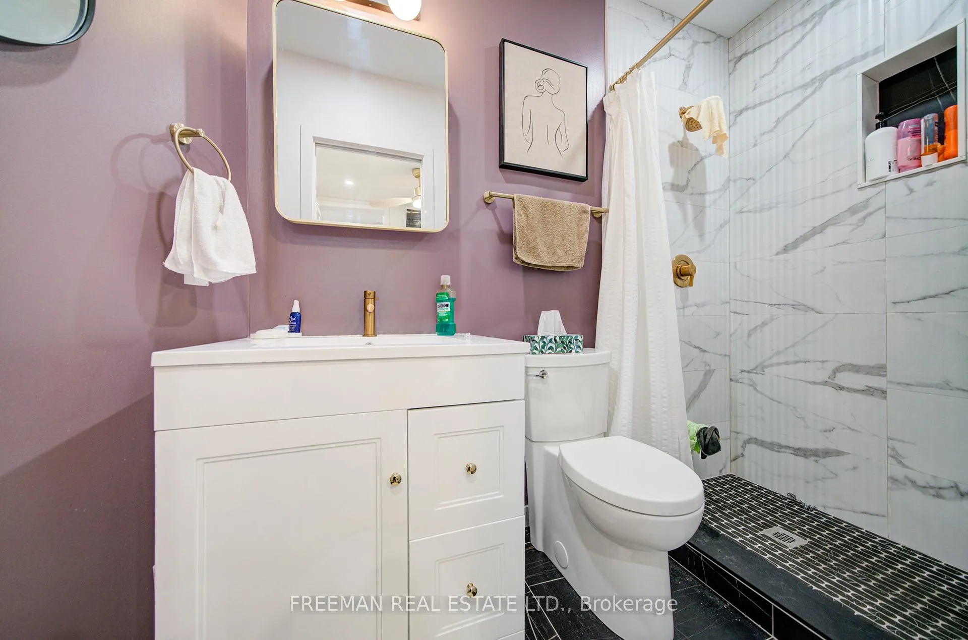 Photo 17 of 970 Bathurst Street, Toronto, The Annex — HOMEH