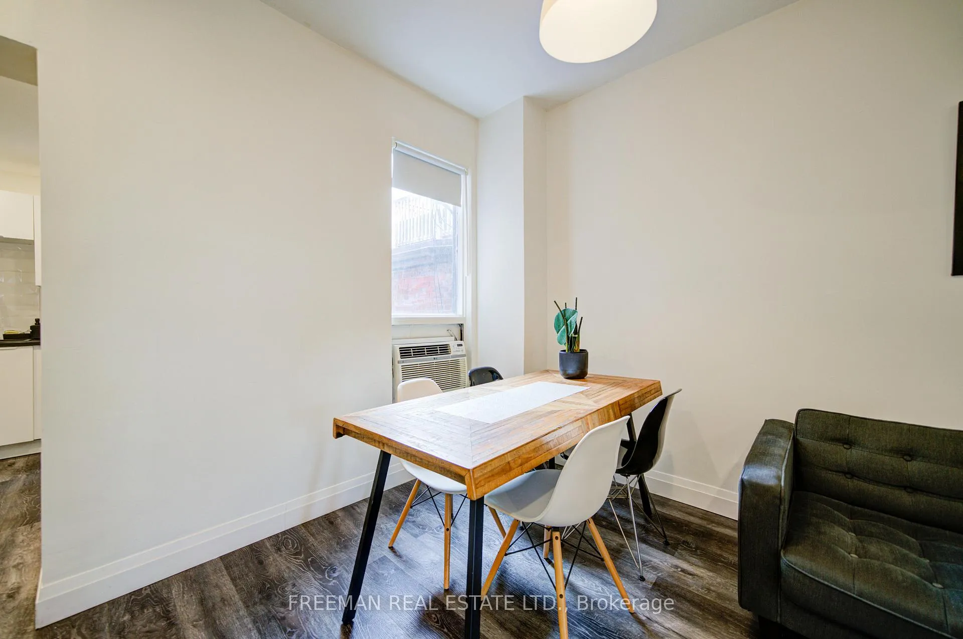 Photo 40 of 970 Bathurst Street, Toronto, The Annex — HOMEH