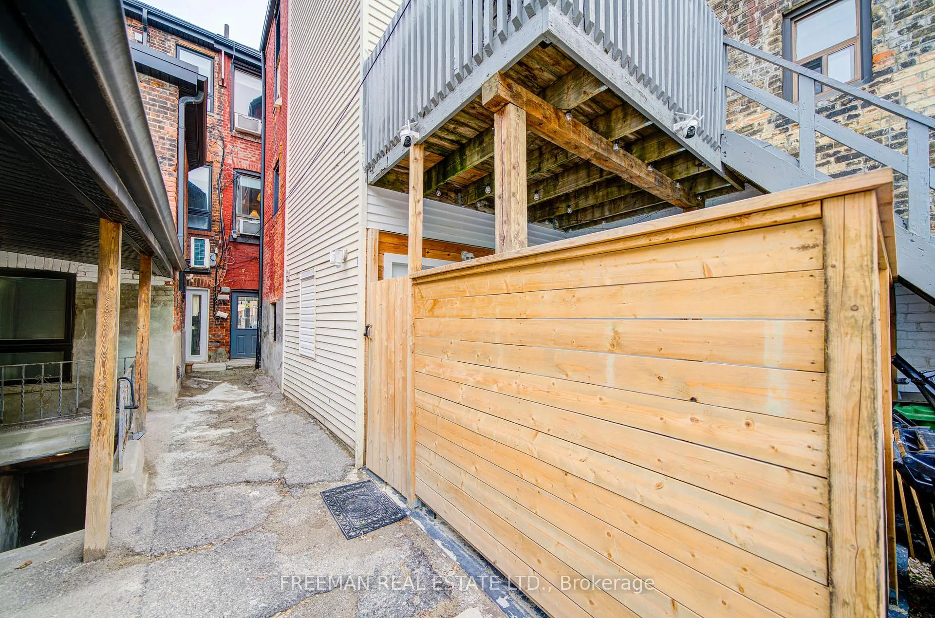 Photo 48 of 970 Bathurst Street, Toronto, The Annex — HOMEH
