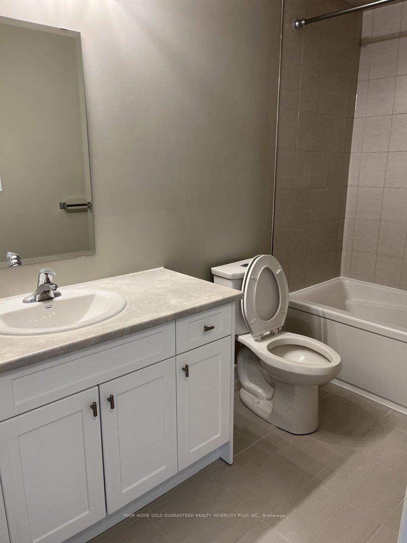 Photo 5 of Unit 82, 164 Wheat Lane, Kitchener — HOMEH