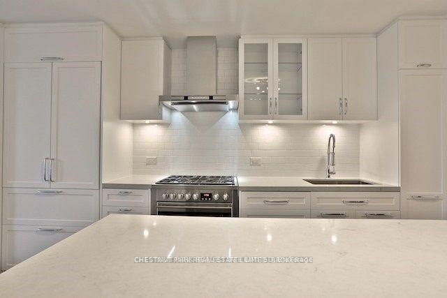 Photo 5 of Unit 507, 25 Malcolm Road, Toronto, Leaside — HOMEH