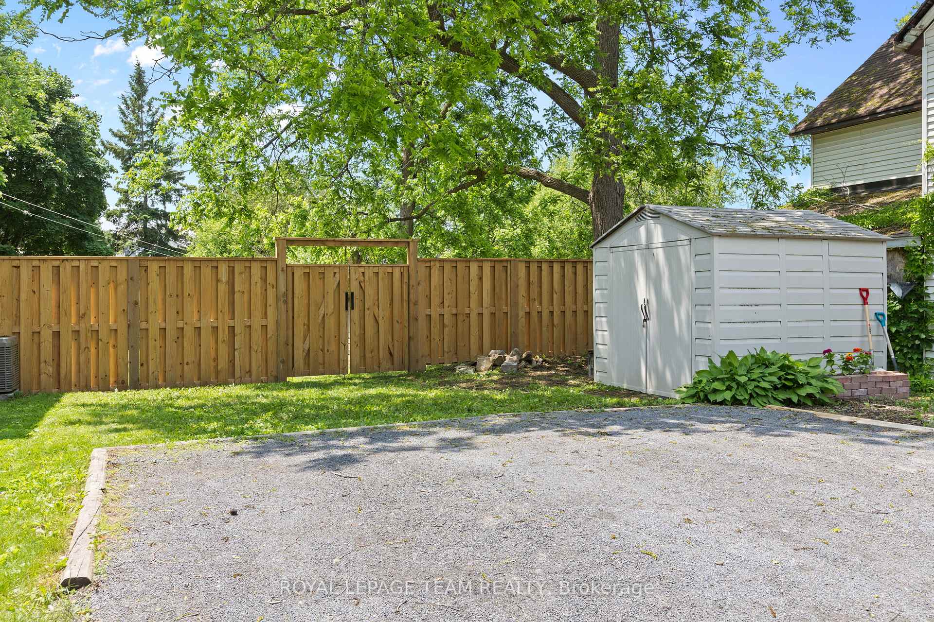 Photo 5 of 104 Napoleon Street, Carleton Place — HOMEH