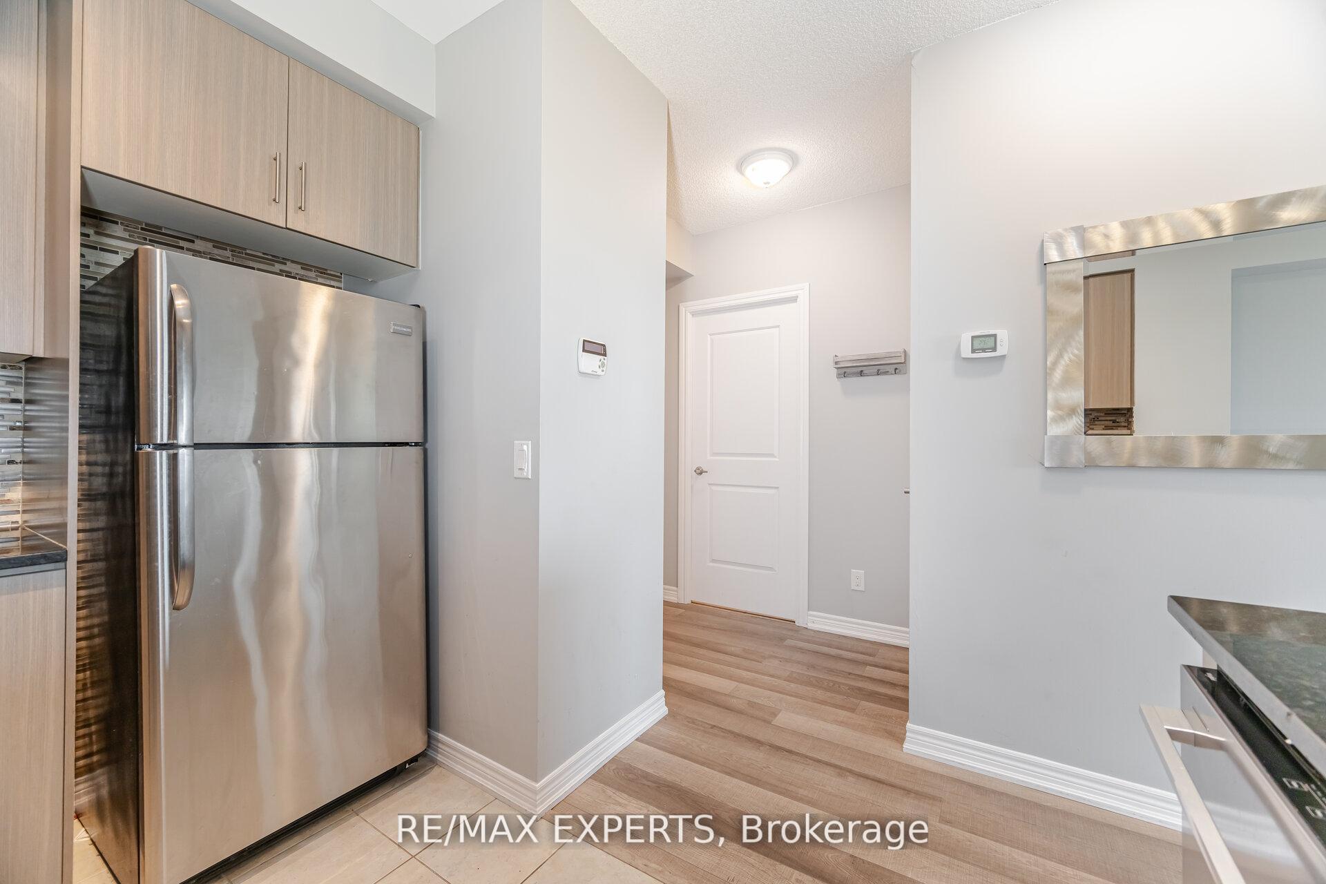 Photo 14 of Unit 1103, 9255 Jane Street, Vaughan, Maple — HOMEH