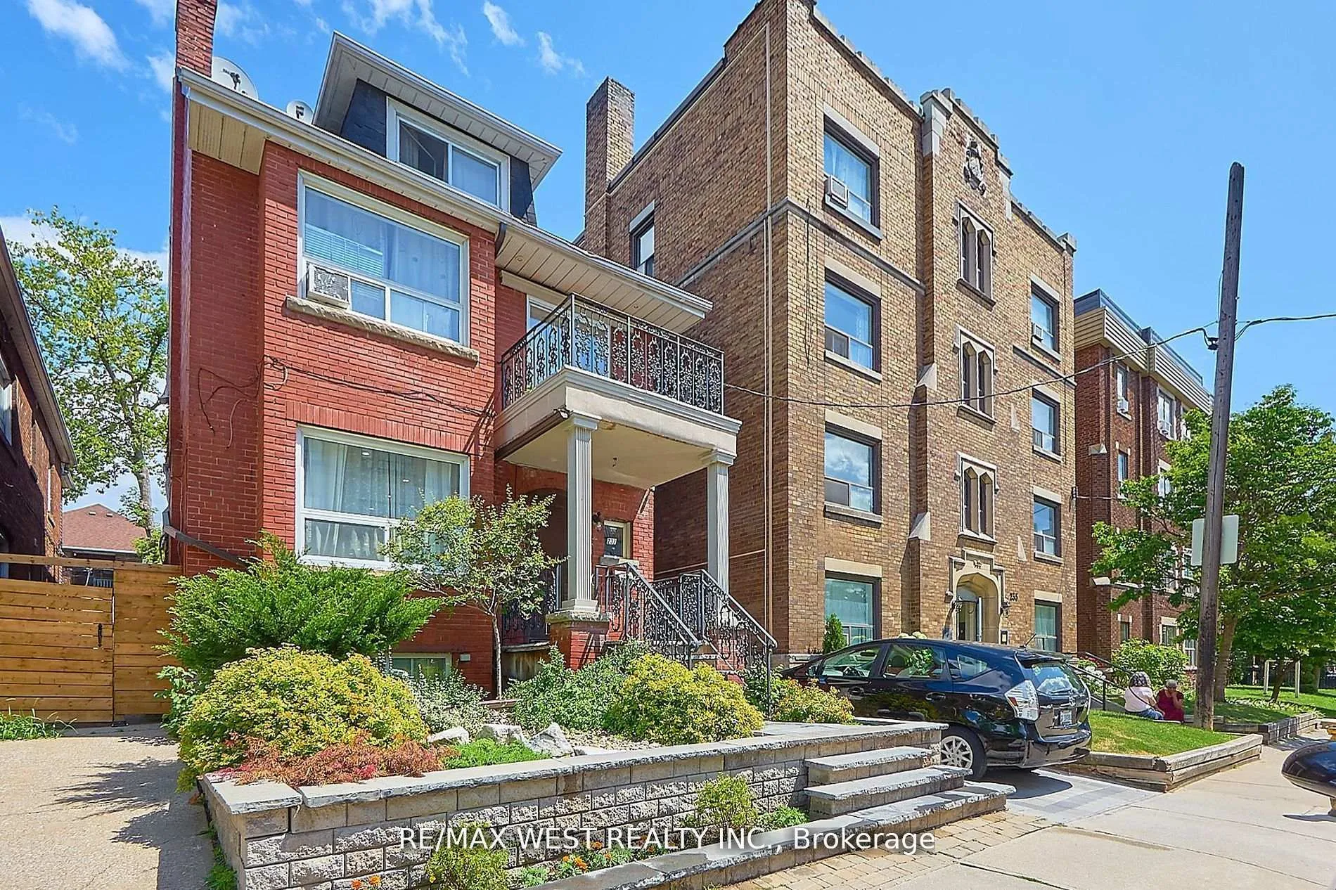 Photo 2 of Unit Bsmt, 237 Vaughan Road, Toronto, Oakwood Village — HOMEH