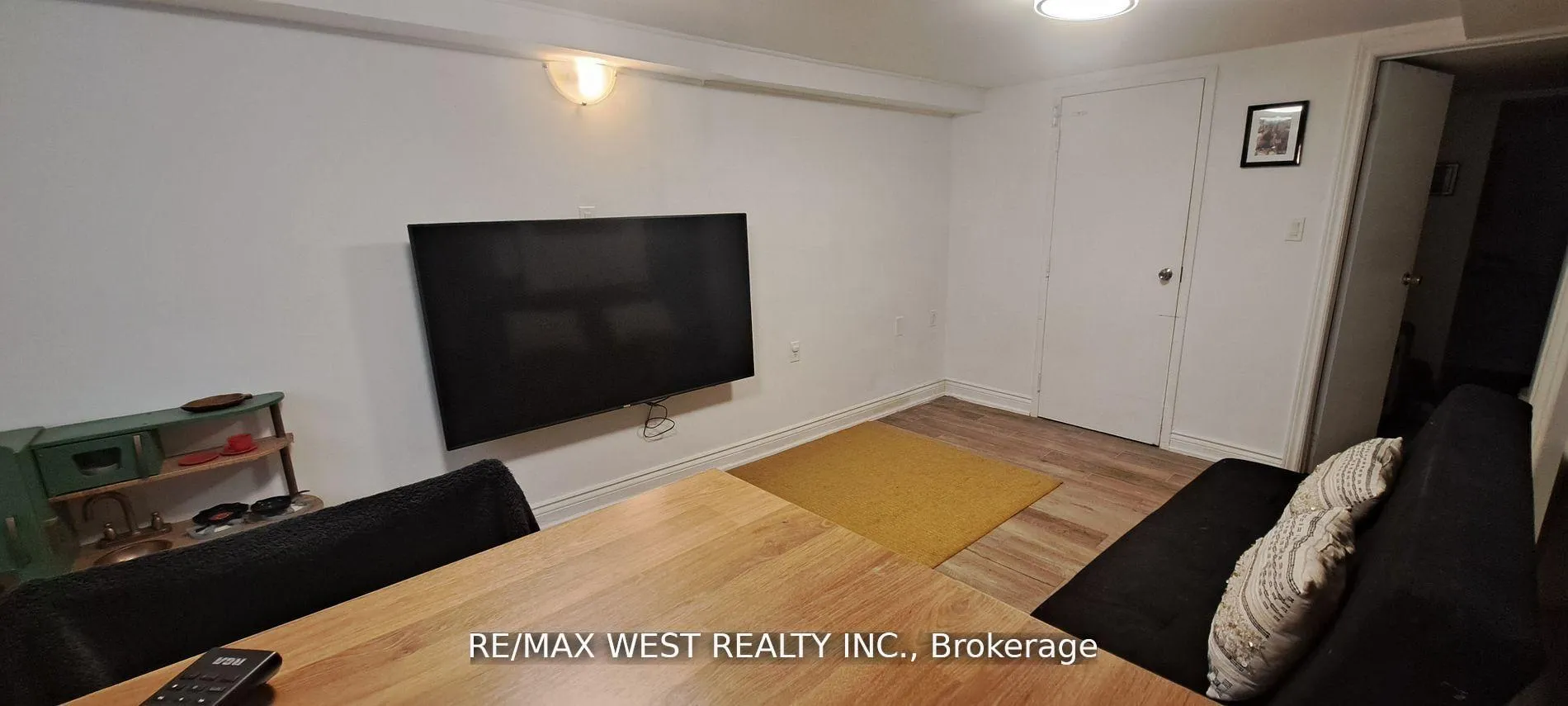 Photo 6 of Unit Bsmt, 237 Vaughan Road, Toronto, Oakwood Village — HOMEH