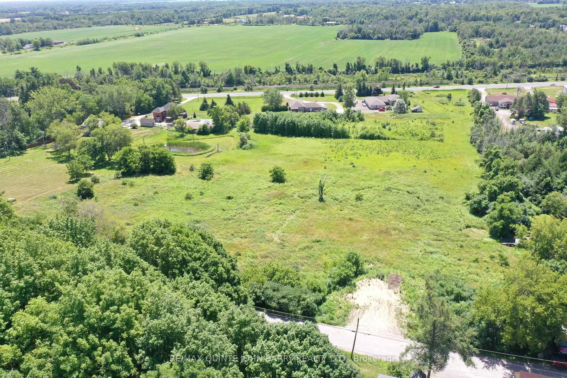Photo 5 of 1011 Smith Street, Quinte West, Murray Ward — HOMEH