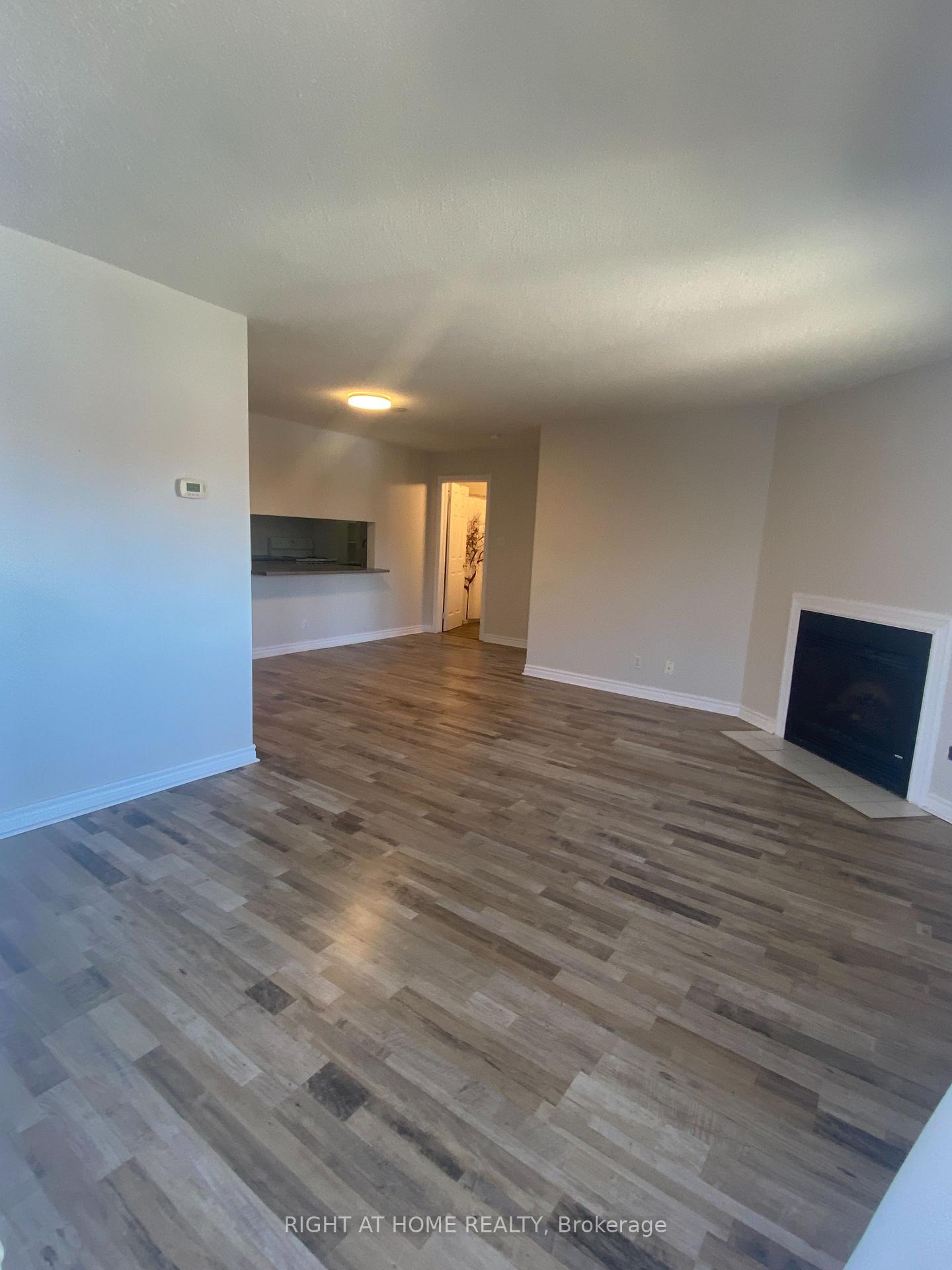 Photo 3 of Unit 413, 191 Lake Driveway Drive W, Ajax, South West — HOMEH