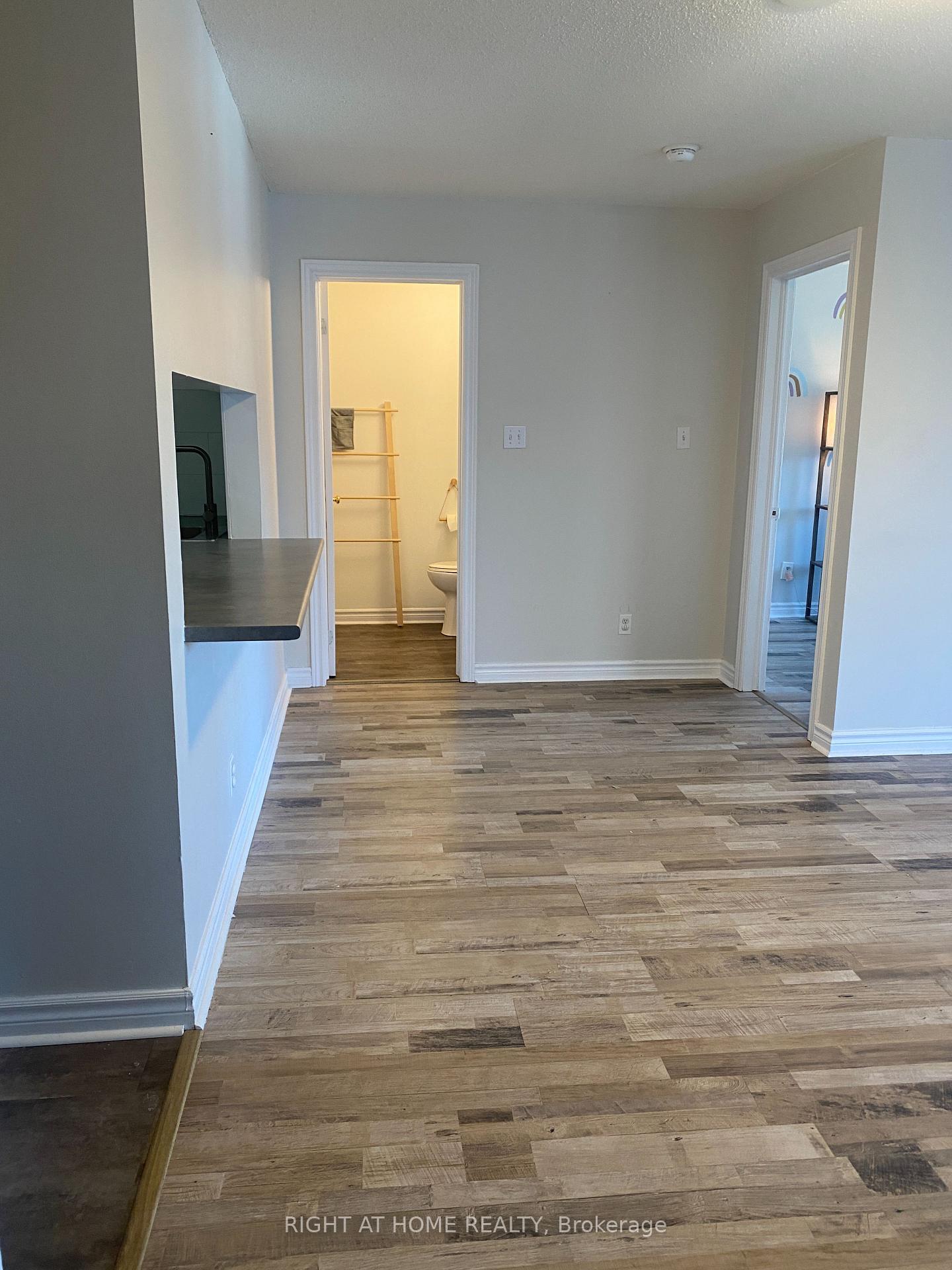 Photo 4 of Unit 413, 191 Lake Driveway Drive W, Ajax, South West — HOMEH