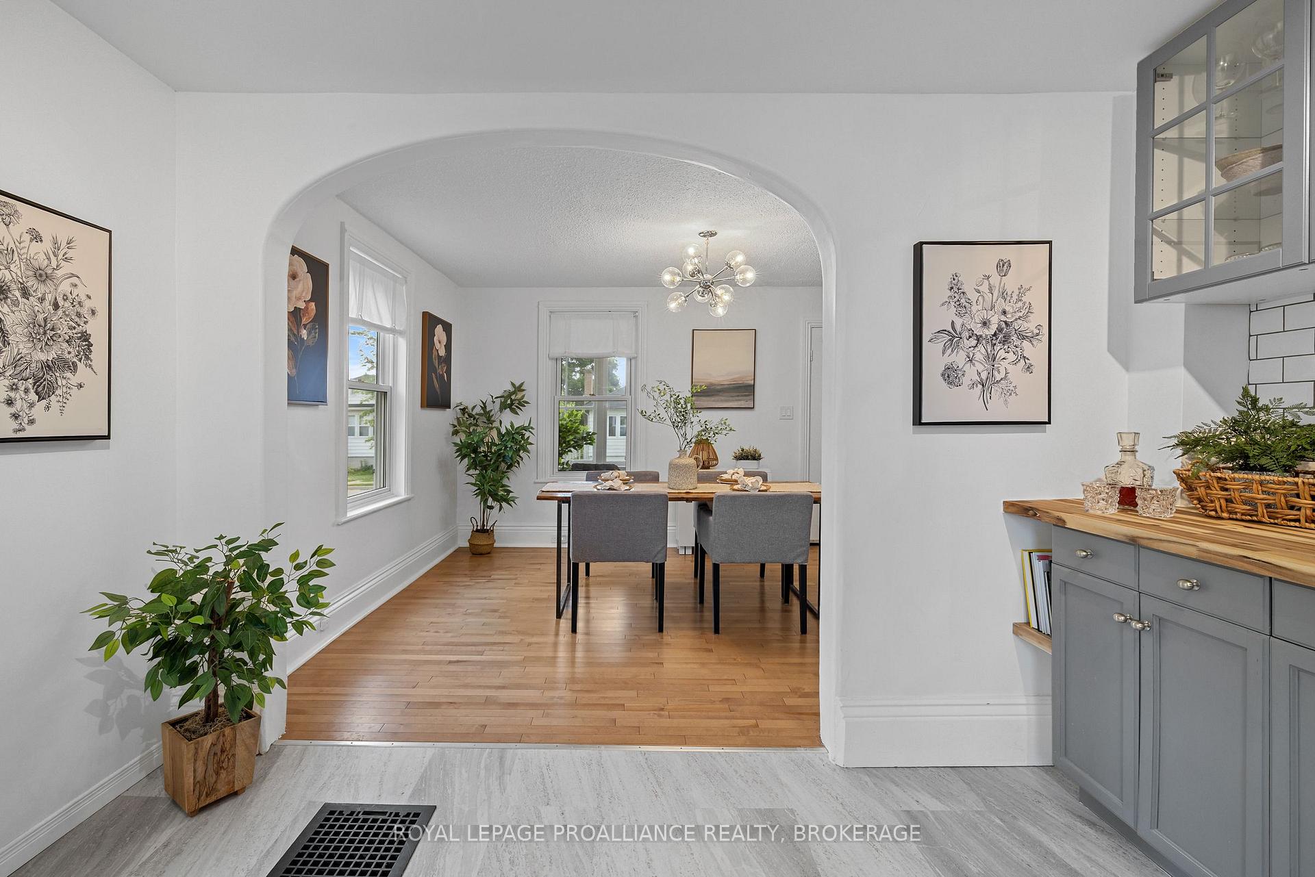 Photo 11 of 420 Garden Street, Gananoque — HOMEH