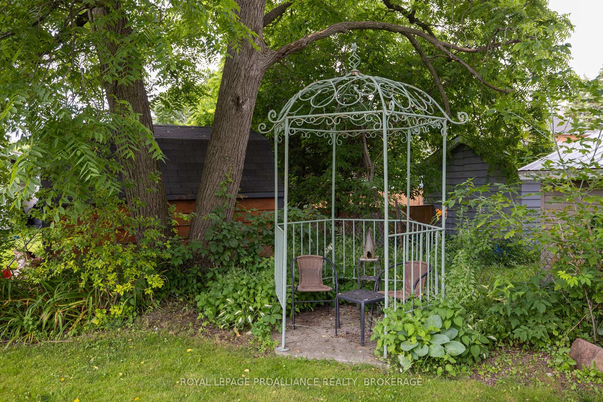 Photo 35 of 420 Garden Street, Gananoque — HOMEH