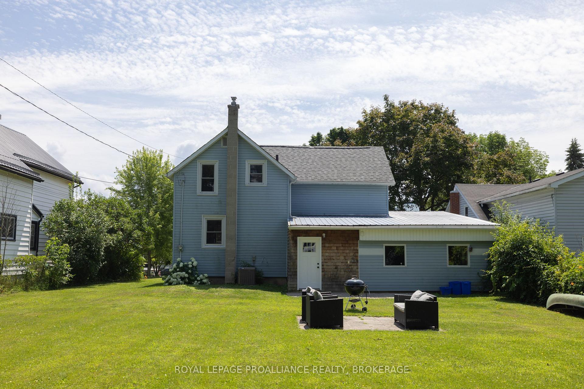 Photo 37 of 420 Garden Street, Gananoque — HOMEH
