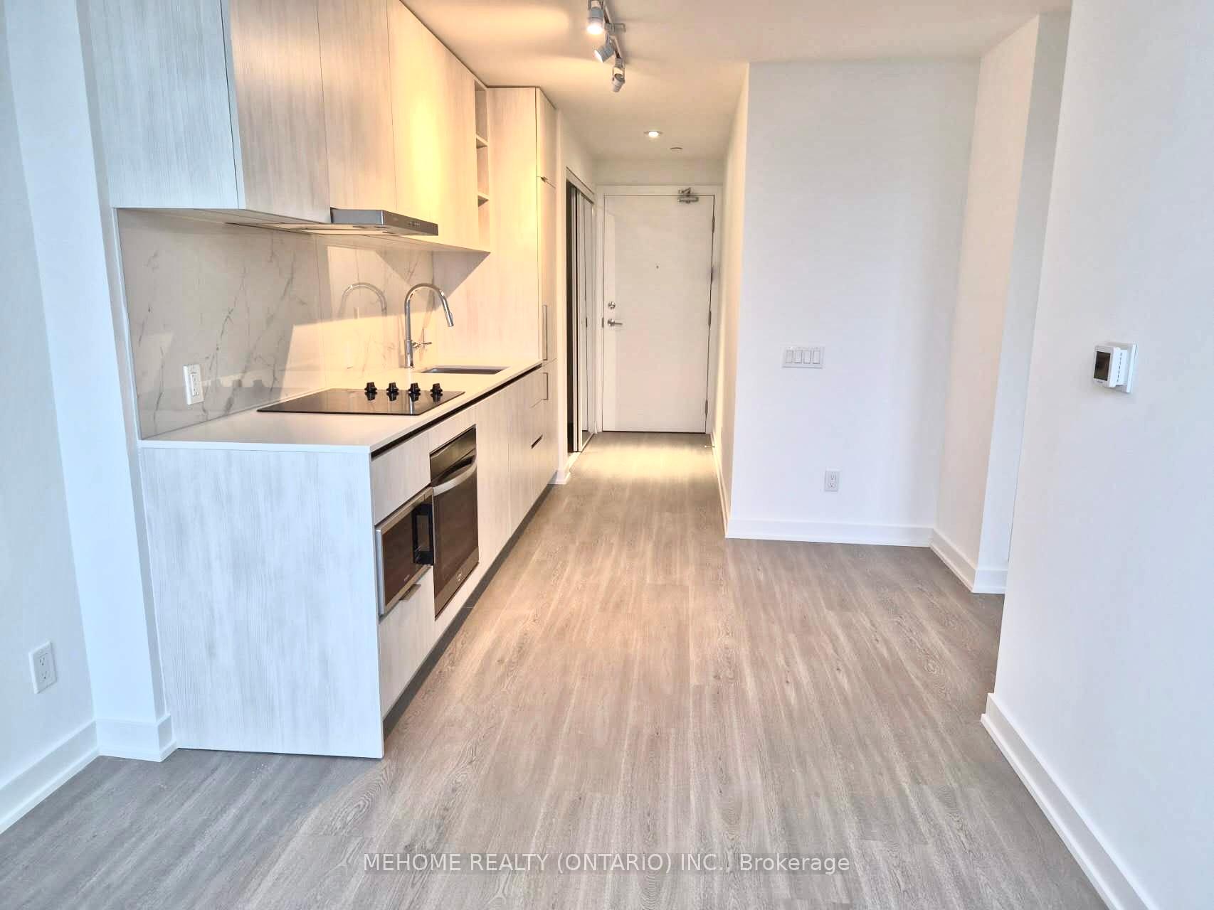 Photo 4 of Unit 6001, 8 Wellesley Street E, Toronto, Church-Yonge Corridor — HOMEH