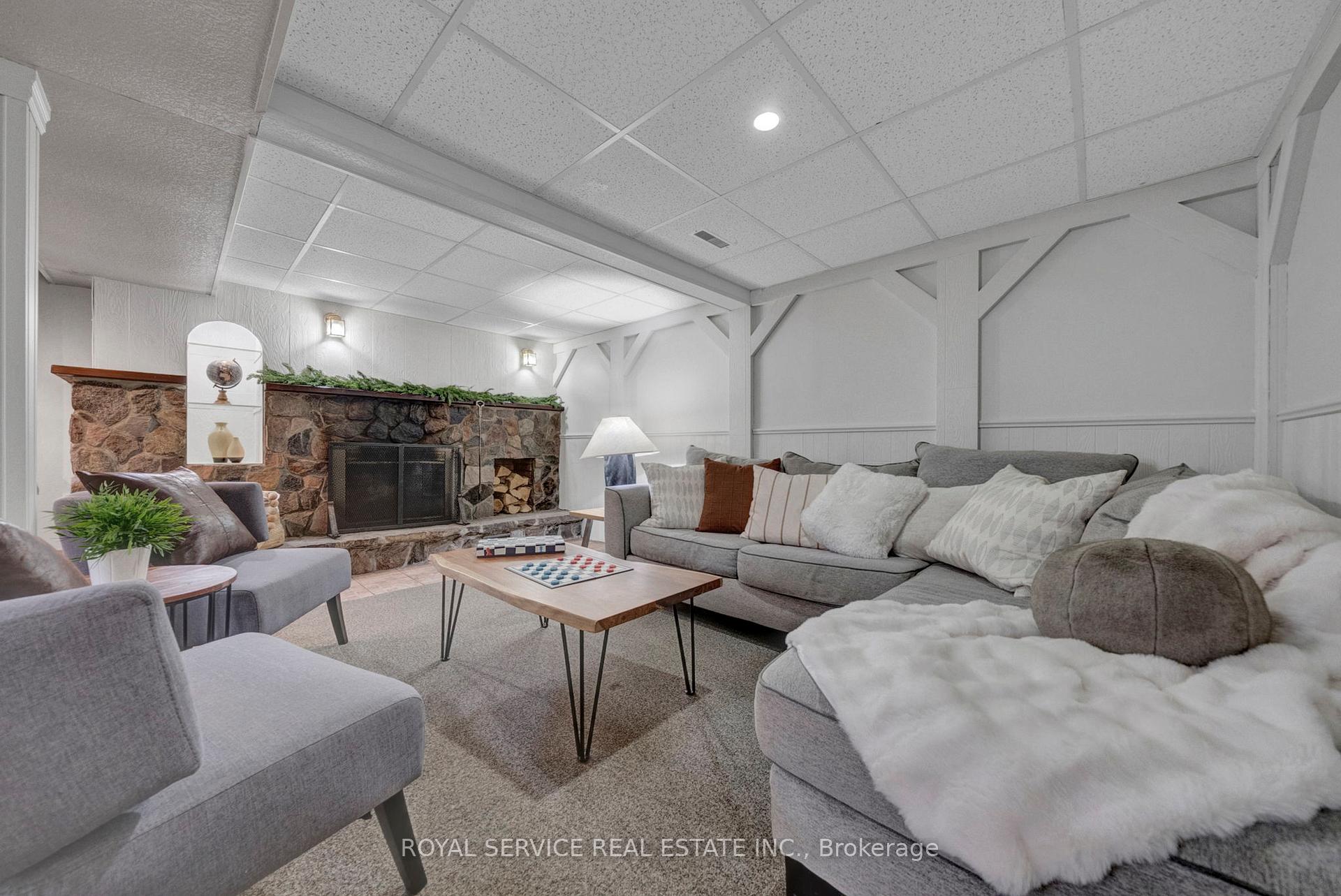 Photo 3 of 45 Davids Crescent, Clarington, Orono — HOMEH