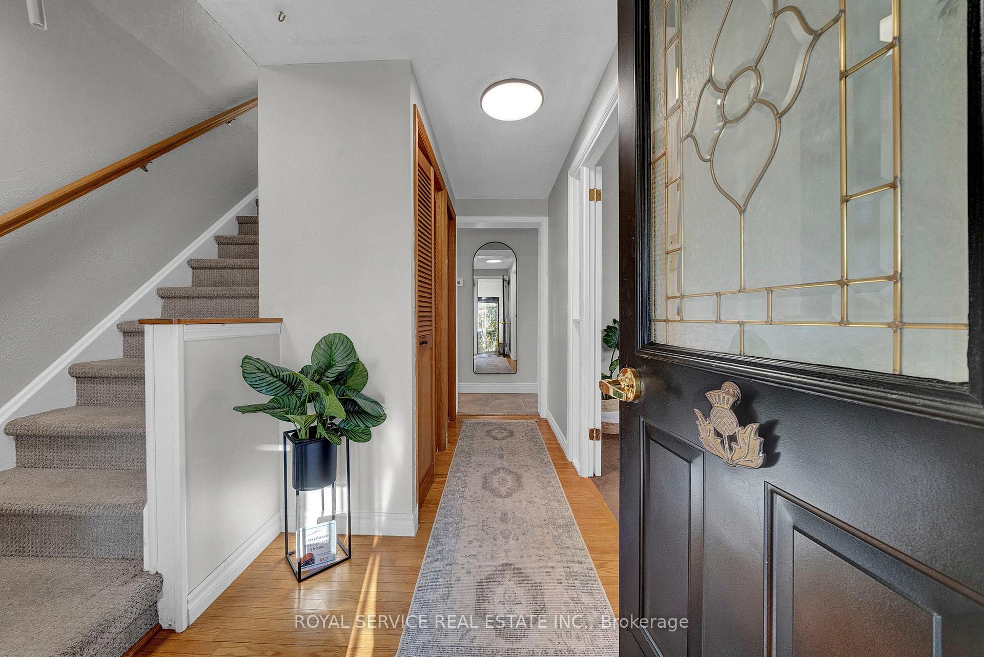 Photo 5 of 45 Davids Crescent, Clarington, Orono — HOMEH