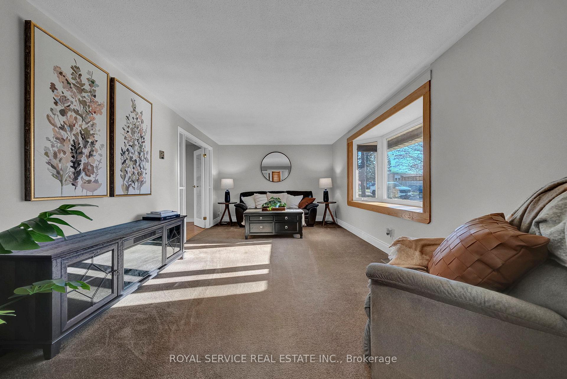 Photo 6 of 45 Davids Crescent, Clarington, Orono — HOMEH