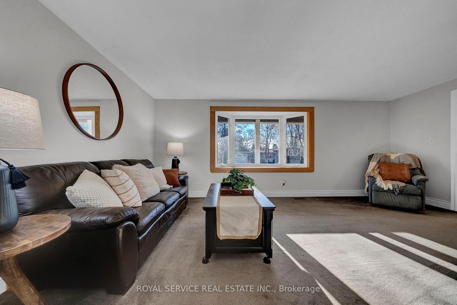 Photo 7 of 45 Davids Crescent, Clarington, Orono — HOMEH