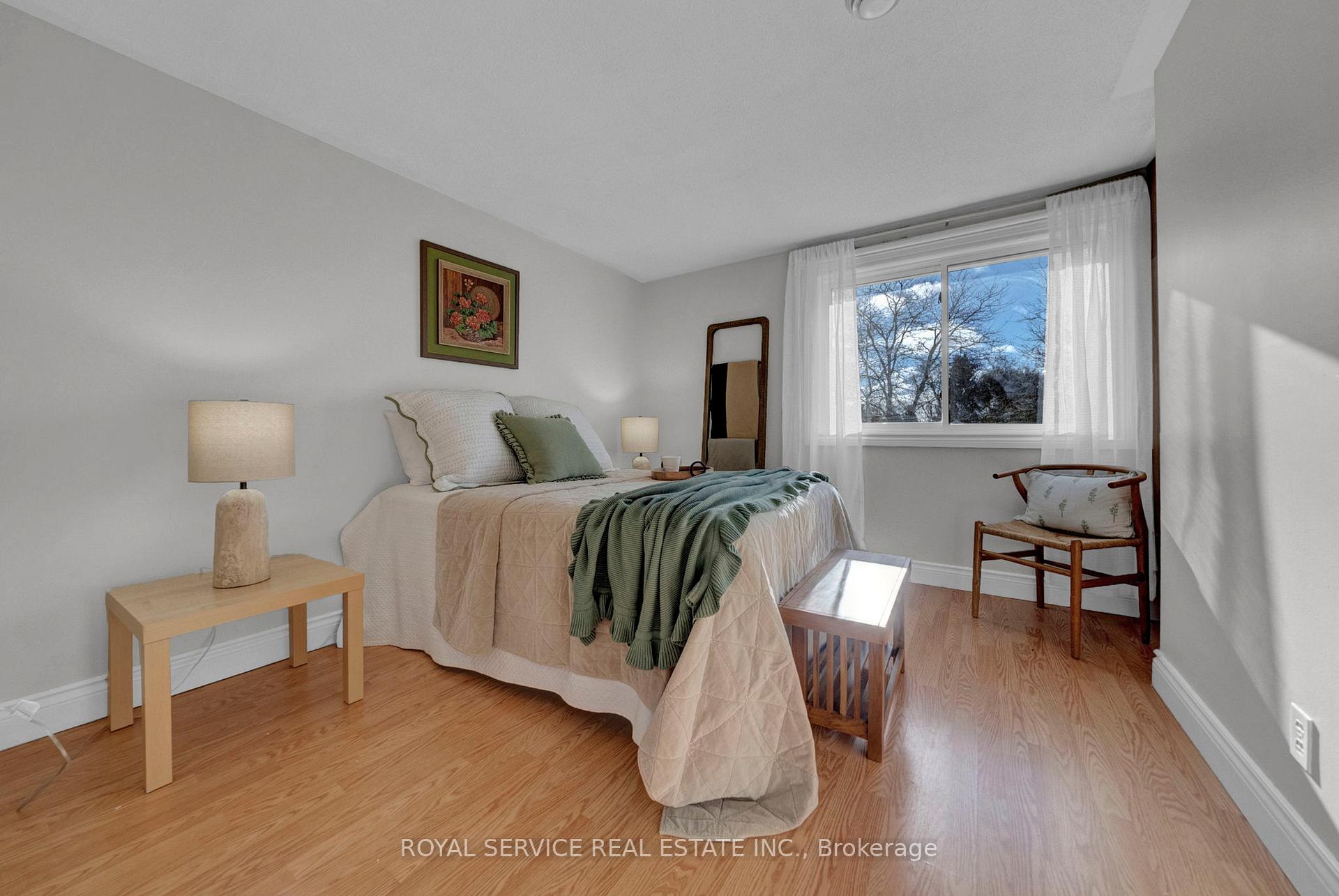 Photo 17 of 45 Davids Crescent, Clarington, Orono — HOMEH