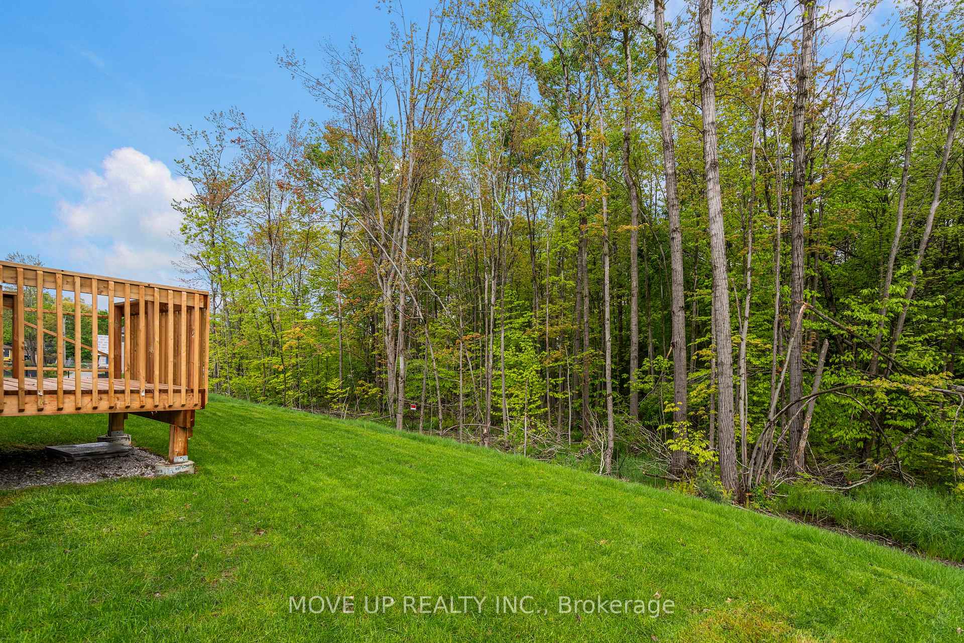 Photo 23 of 365 Beechwood Forest Lane, Gravenhurst, Muskoka (S) — HOMEH