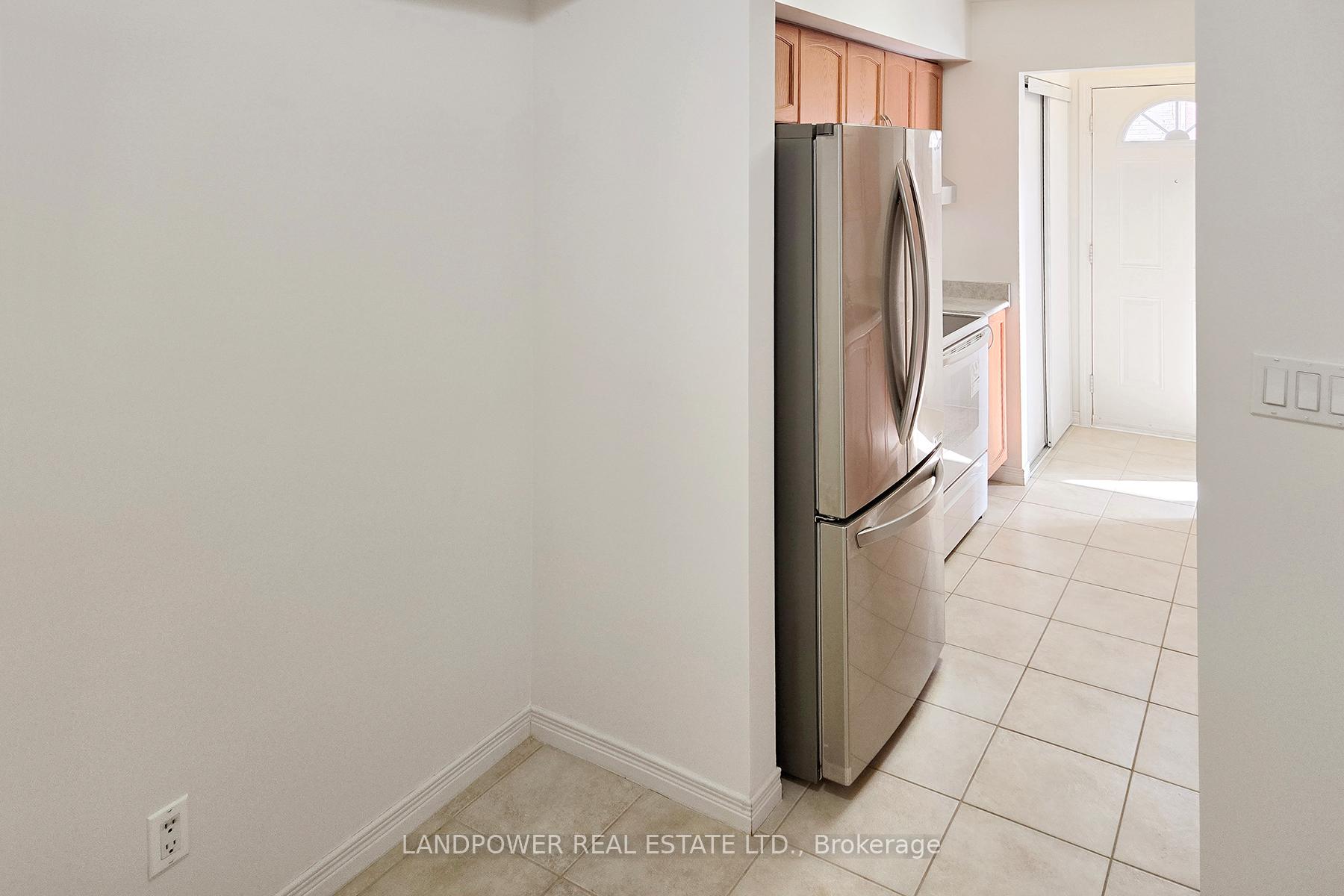 Photo 8 of Unit 126, 8 Faithful Way, Markham, Milliken Mills East — HOMEH