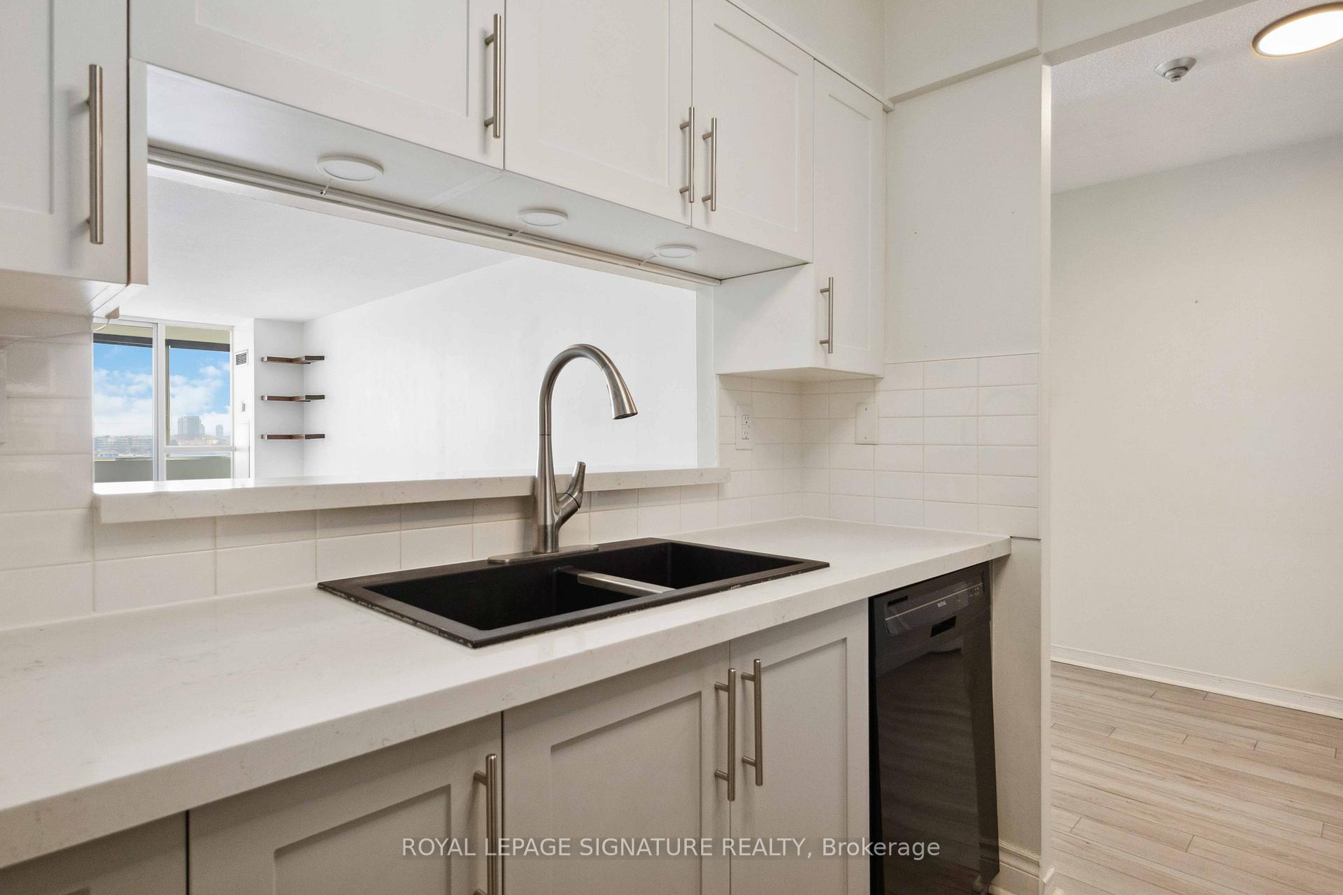 Photo 2 of Unit 609, 1665 Pickering Parkway, Pickering, Town Centre — HOMEH
