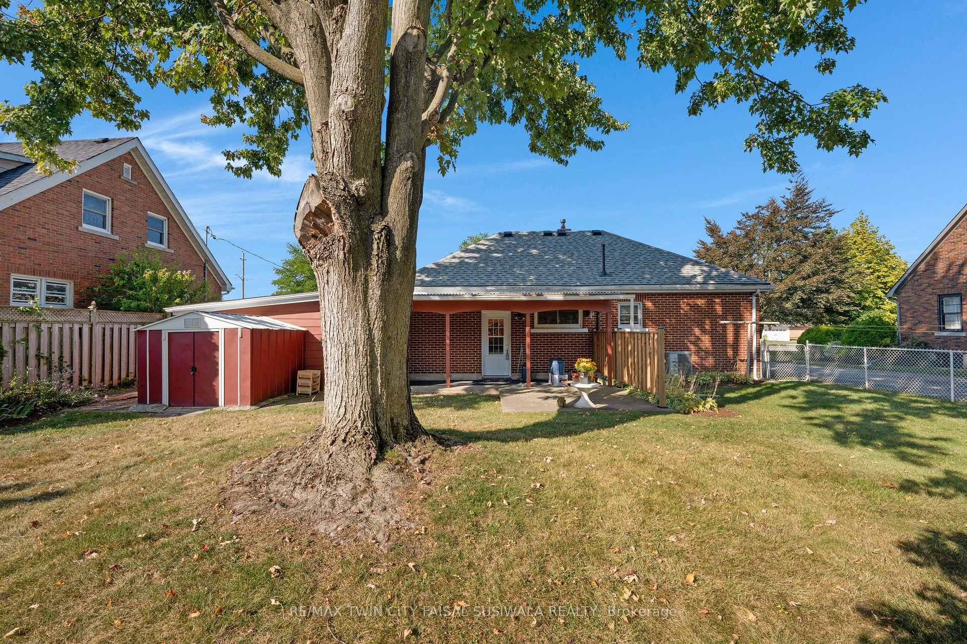 Photo 4 of 1625 Concession Road, Cambridge — HOMEH