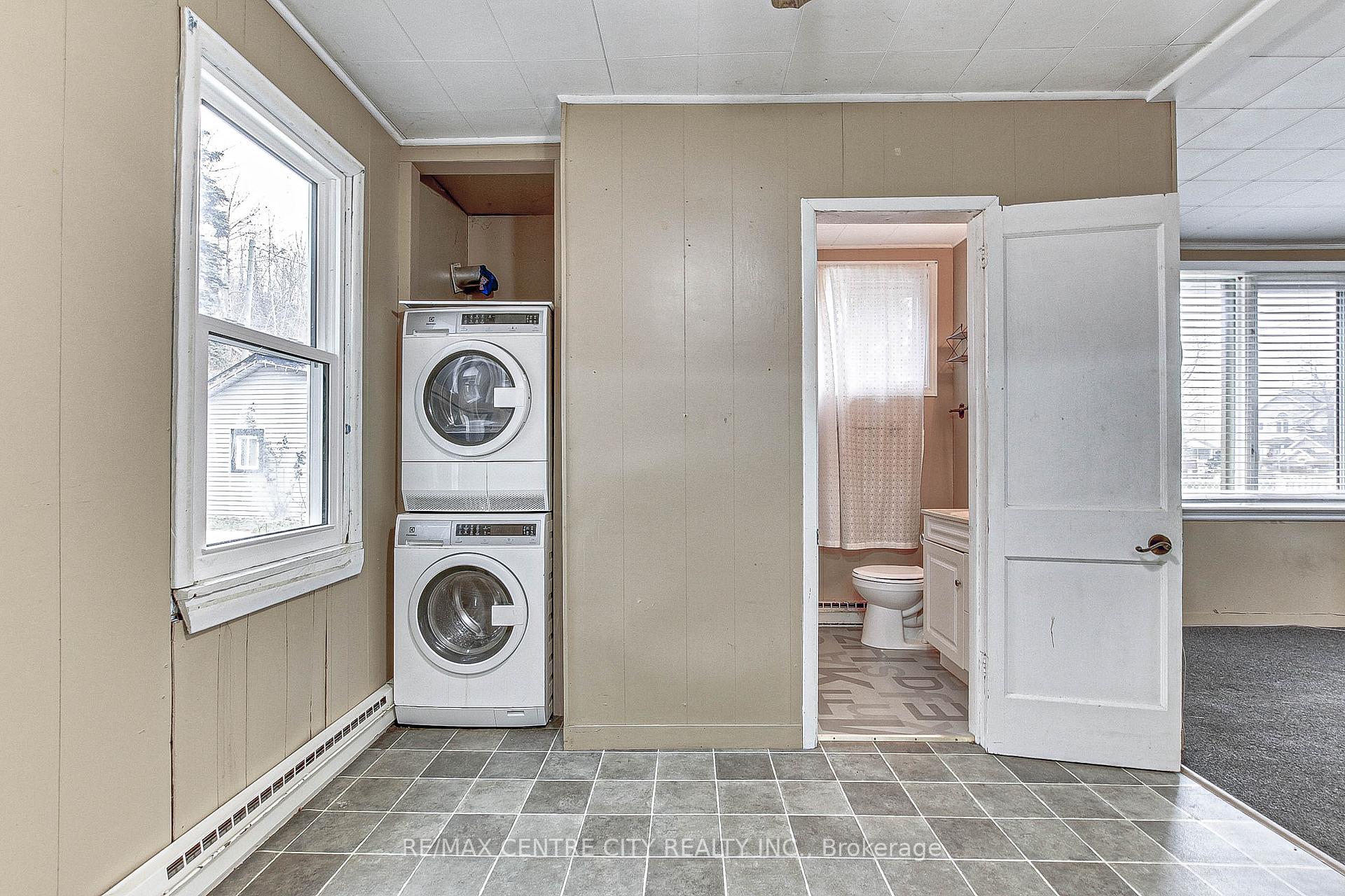 Photo 8 of 435 Edith Cavell Boulevard, Central Elgin, Port Stanley — HOMEH