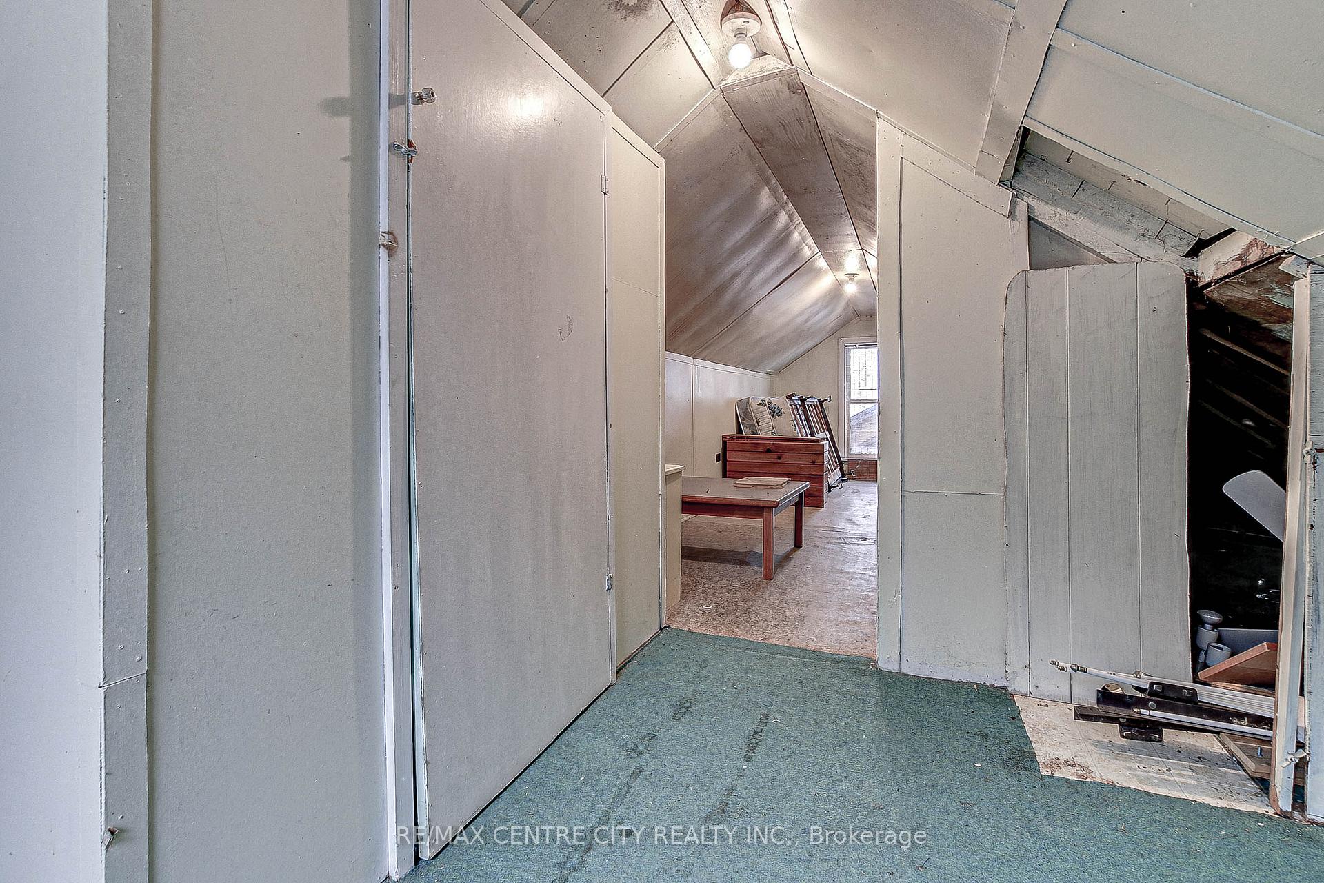 Photo 18 of 435 Edith Cavell Boulevard, Central Elgin, Port Stanley — HOMEH