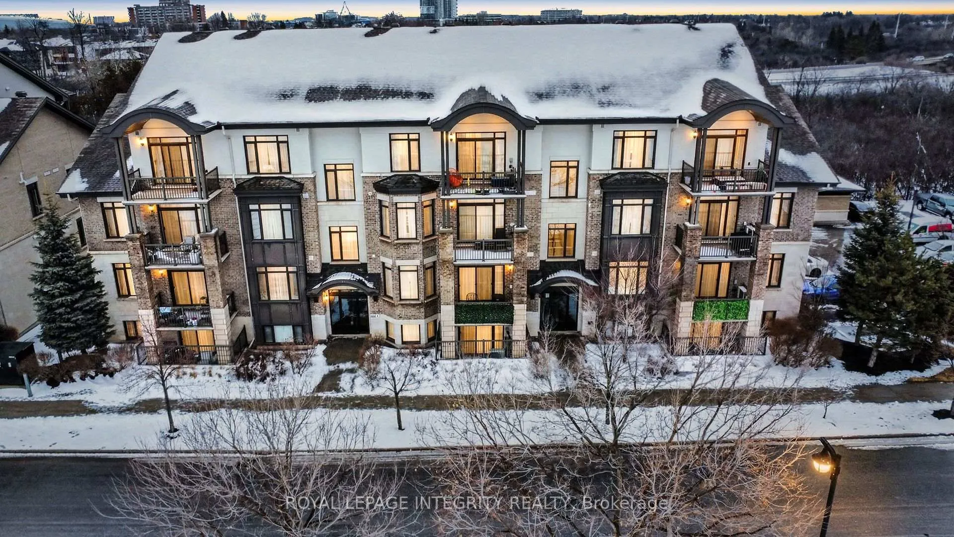 Front of Unit 303, 705 Beauparc Private