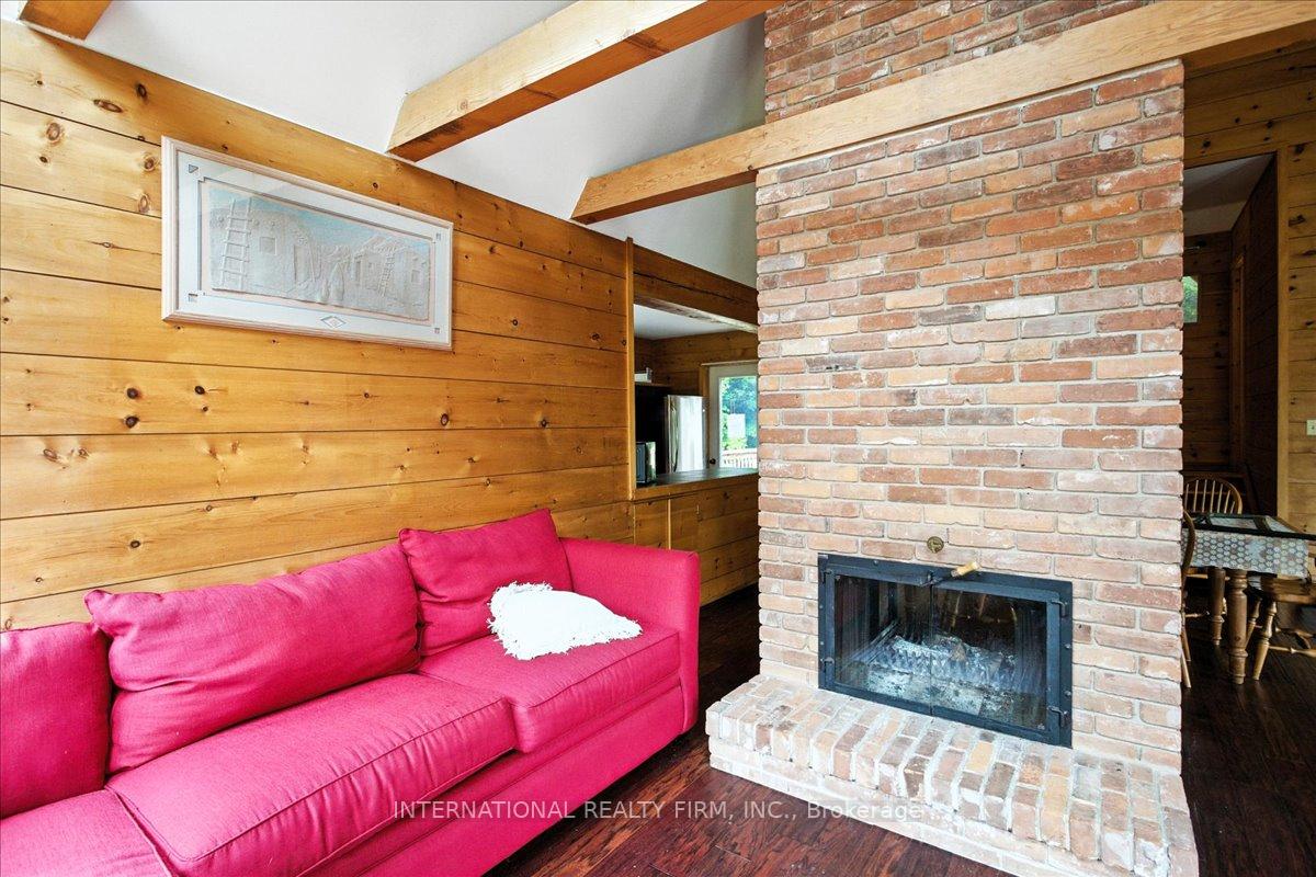 Photo 6 of 2445 Riverside Drive, Clearview, Rural Clearview — HOMEH