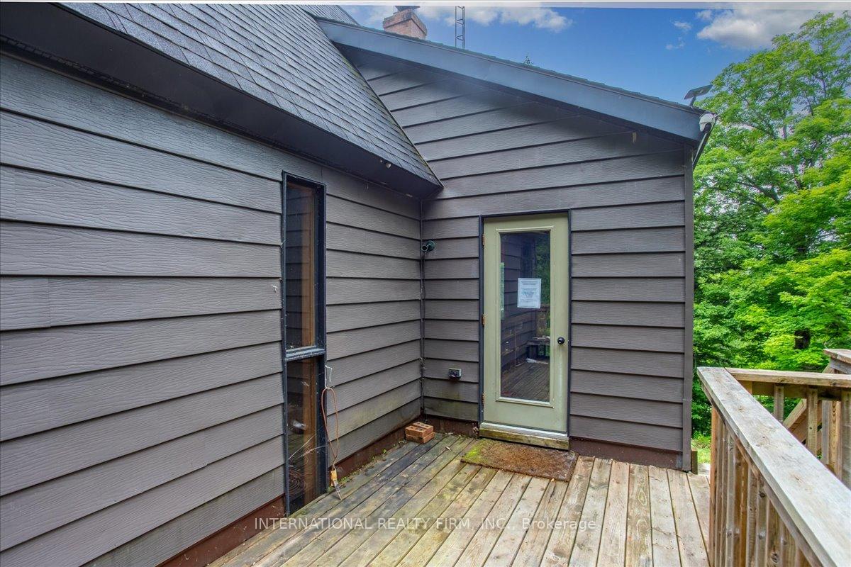 Photo 17 of 2445 Riverside Drive, Clearview, Rural Clearview — HOMEH