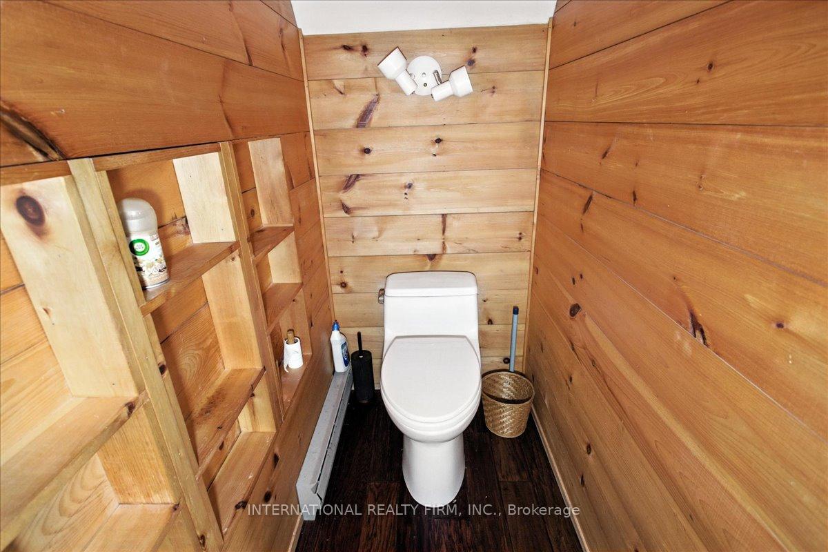 Photo 26 of 2445 Riverside Drive, Clearview, Rural Clearview — HOMEH