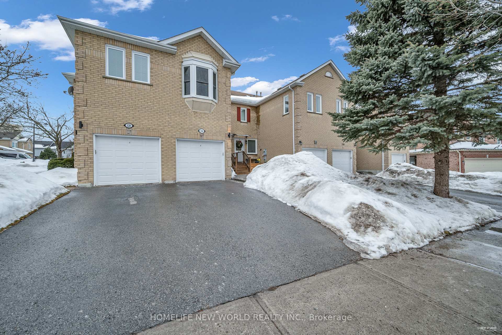Front of 116 Sandfield Drive