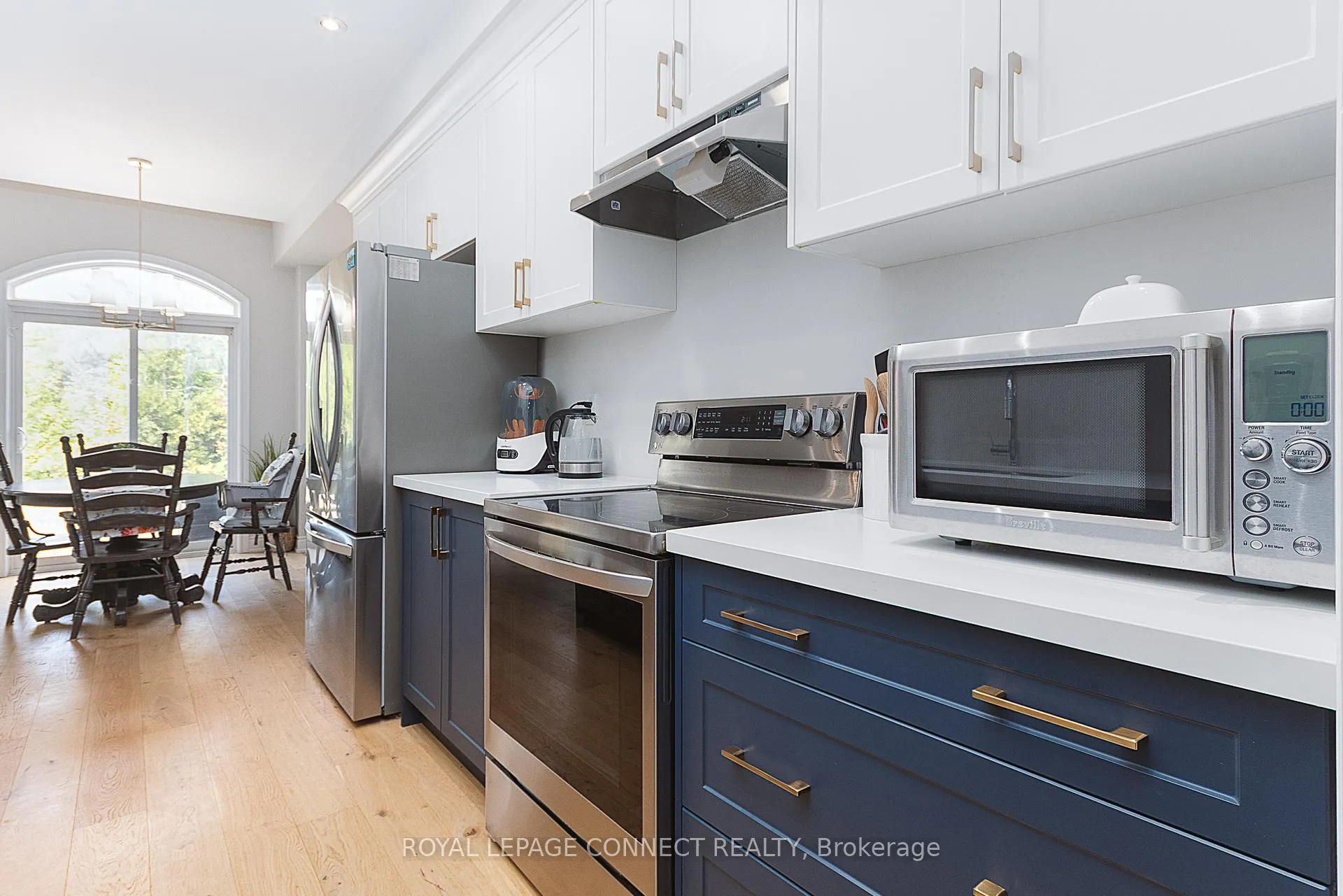 Photo 5 of 24 Coldbrook Drive, Cavan Monaghan, Cavan-Monaghan — HOMEH