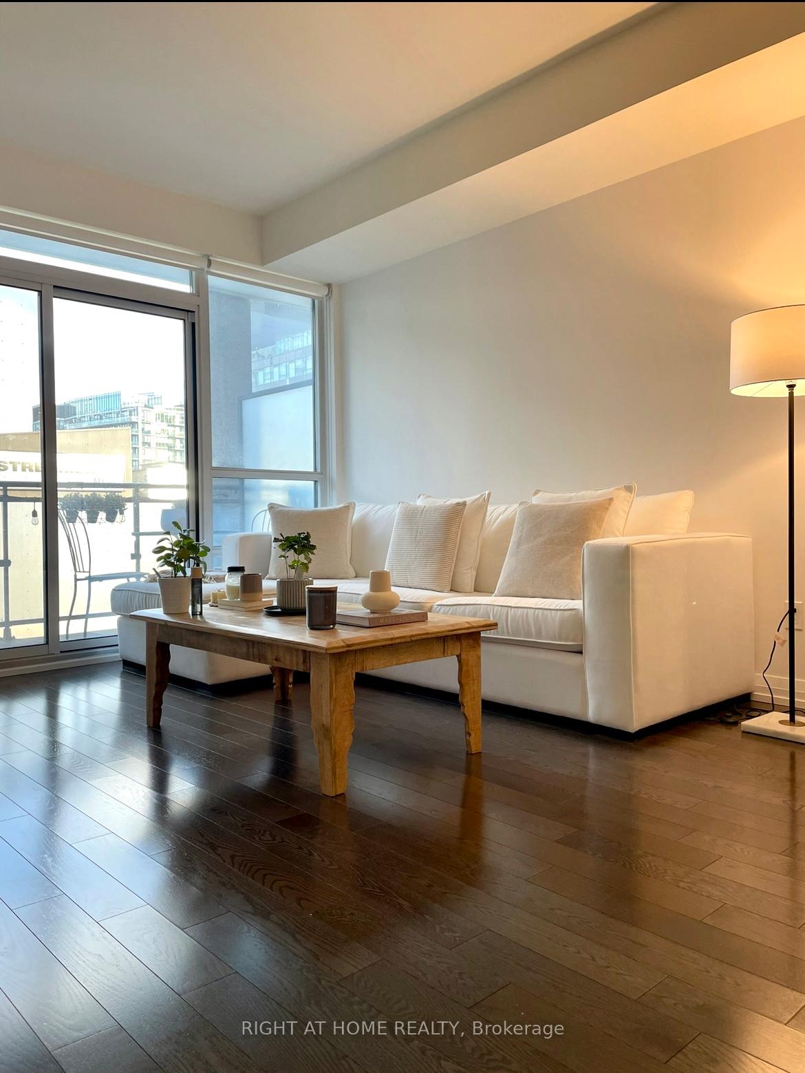 Photo 6 of Unit 736, 460 Adelaide Street E, Toronto, Moss Park — HOMEH