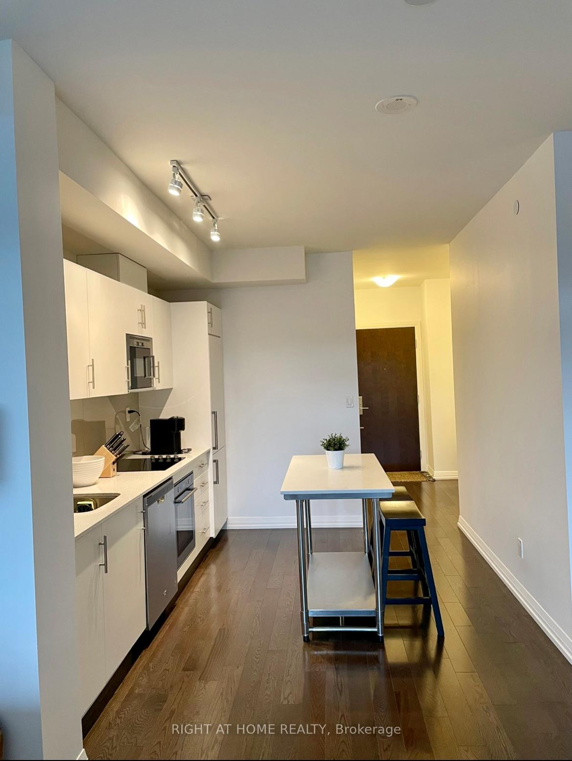 Photo 8 of Unit 736, 460 Adelaide Street E, Toronto, Moss Park — HOMEH