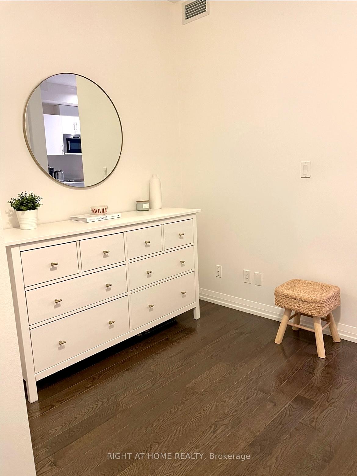 Photo 15 of Unit 736, 460 Adelaide Street E, Toronto, Moss Park — HOMEH